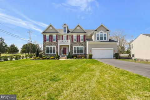1 Quailwood Parkway, La Plata, MD MLS: MDCH2041324