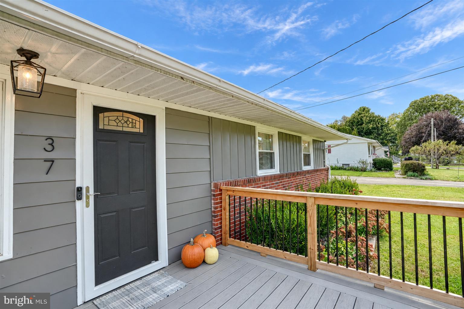 37 MILL POND DRIVE