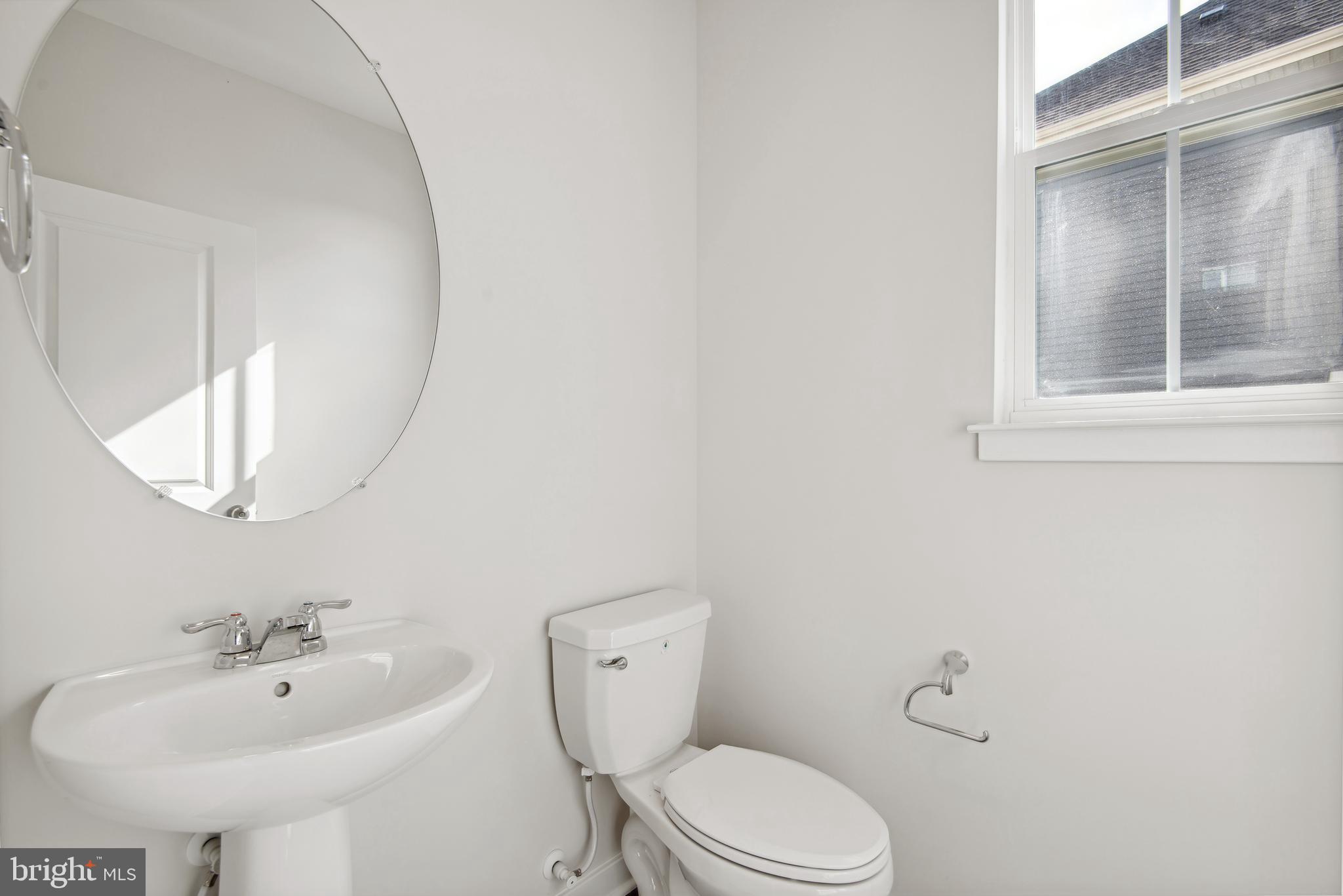 SENSENY VILLAGE - Residential