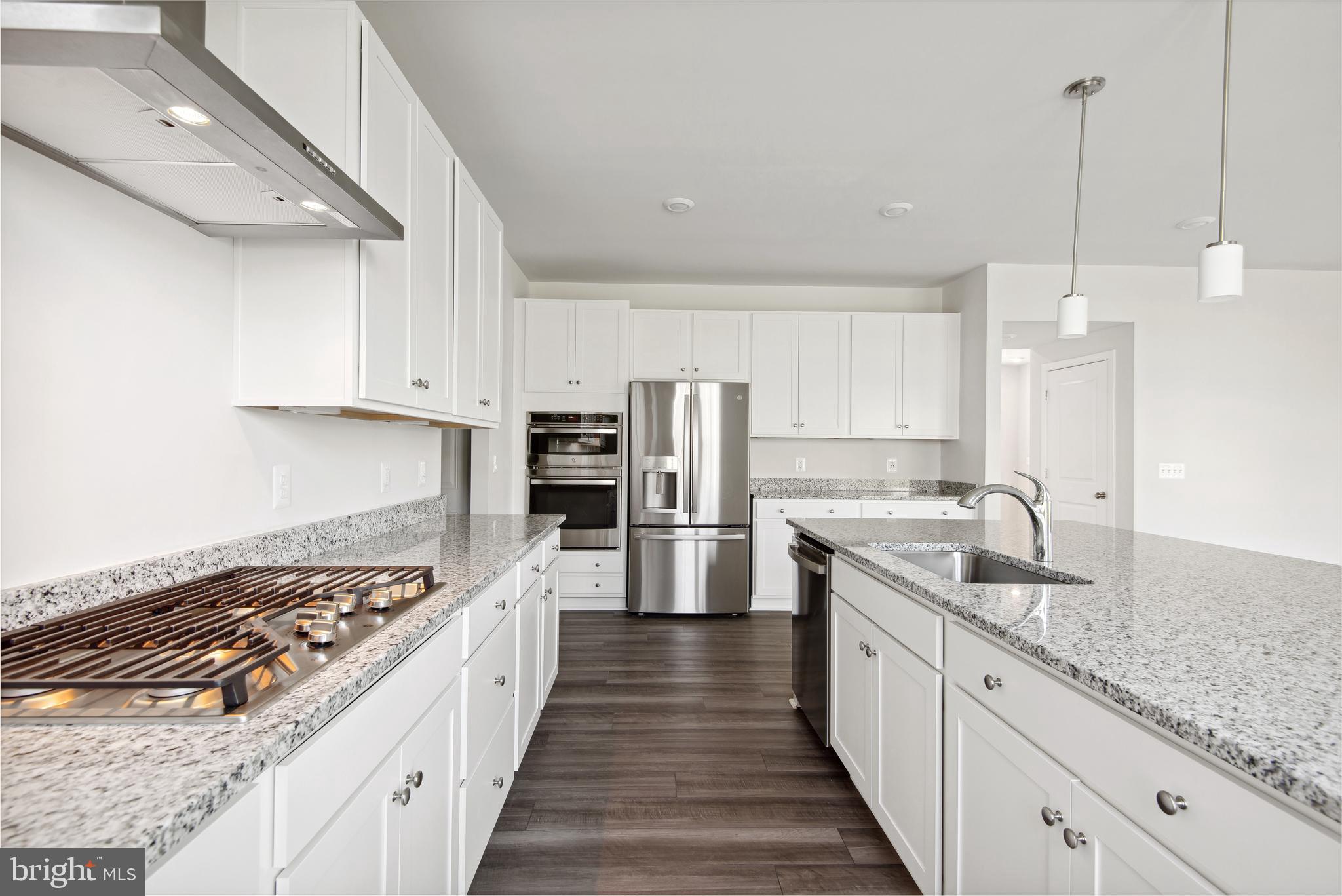 SENSENY VILLAGE - Residential