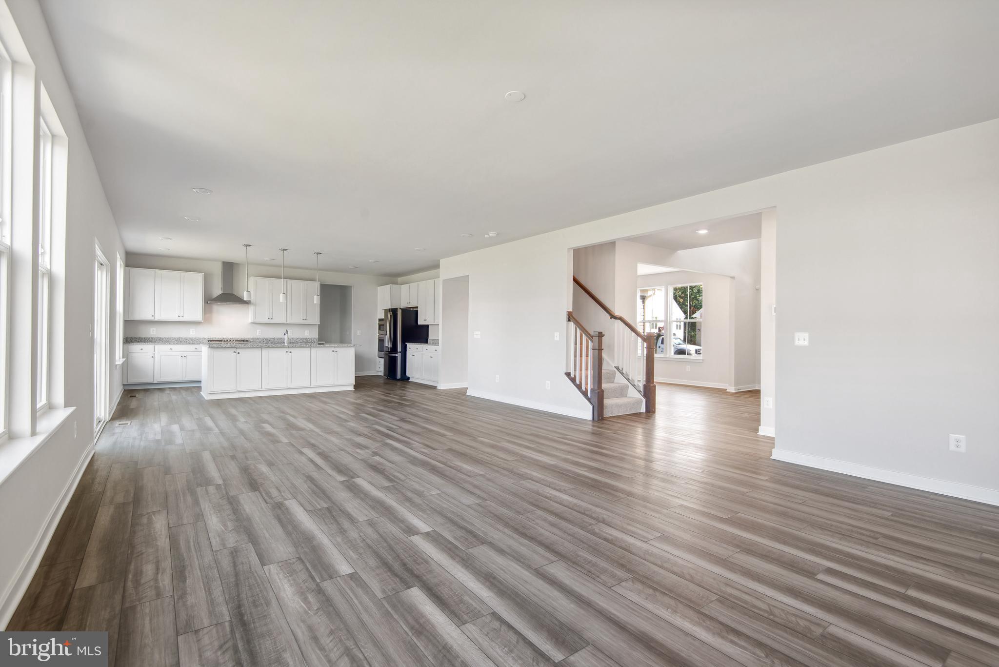 SENSENY VILLAGE - Residential