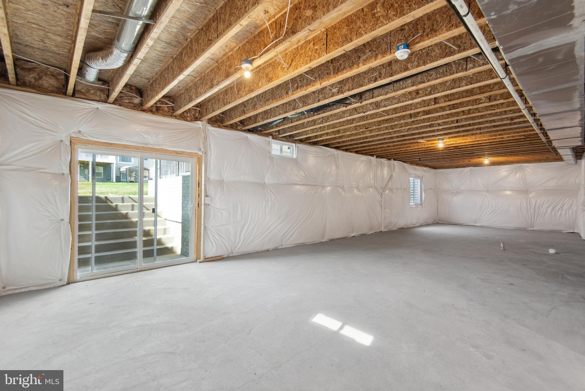 SENSENY VILLAGE - Residential