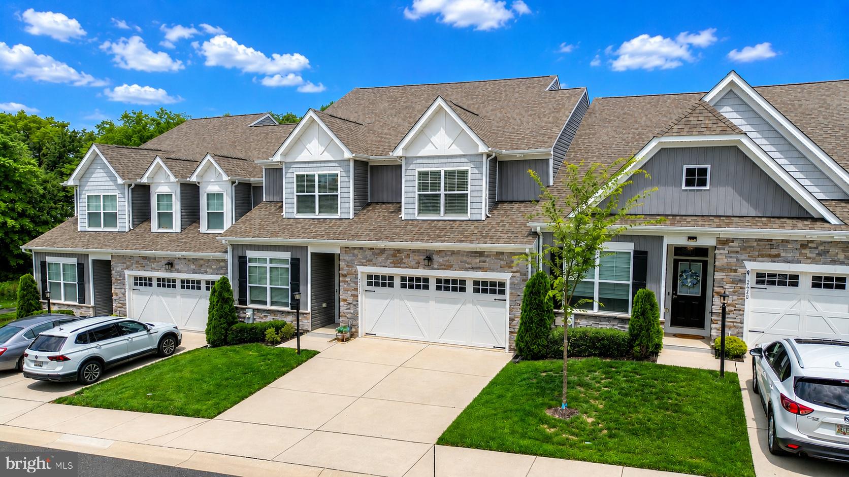 2422 ROSEBUD WAY
