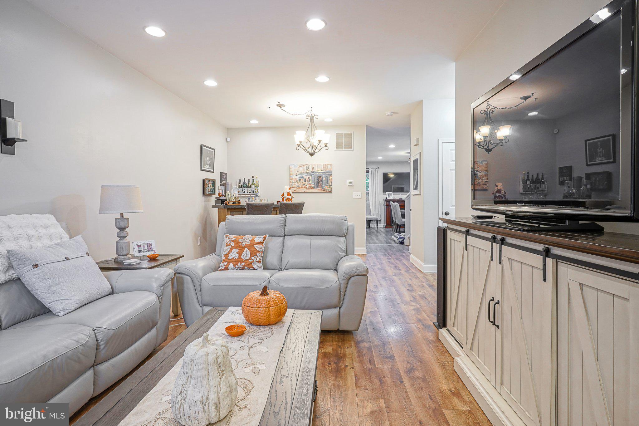 111 BRADDOCK LANE