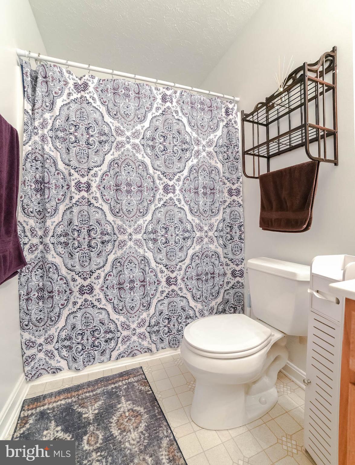 FERRY DOCK CROSSING - Residential