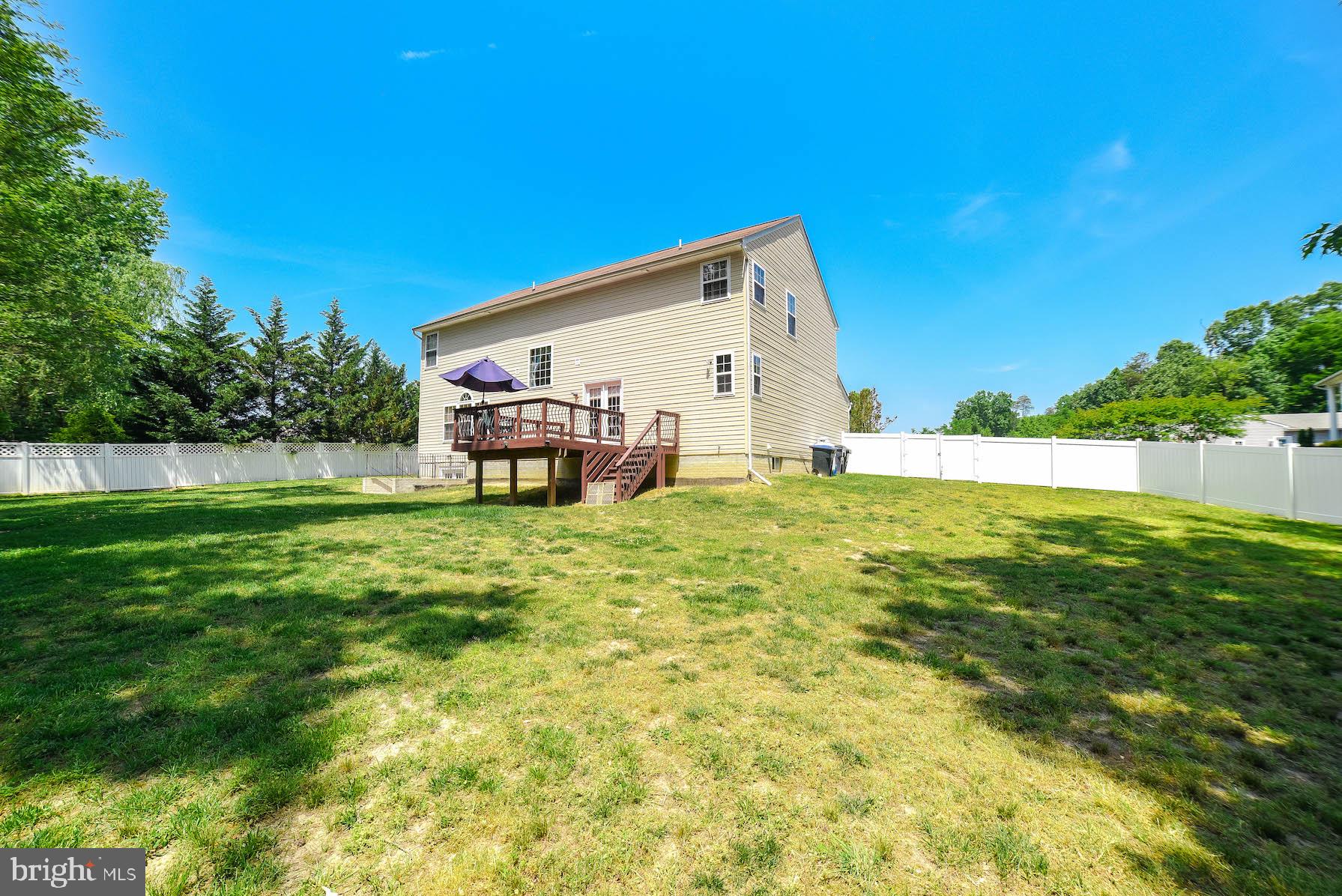 FERRY DOCK CROSSING - Residential