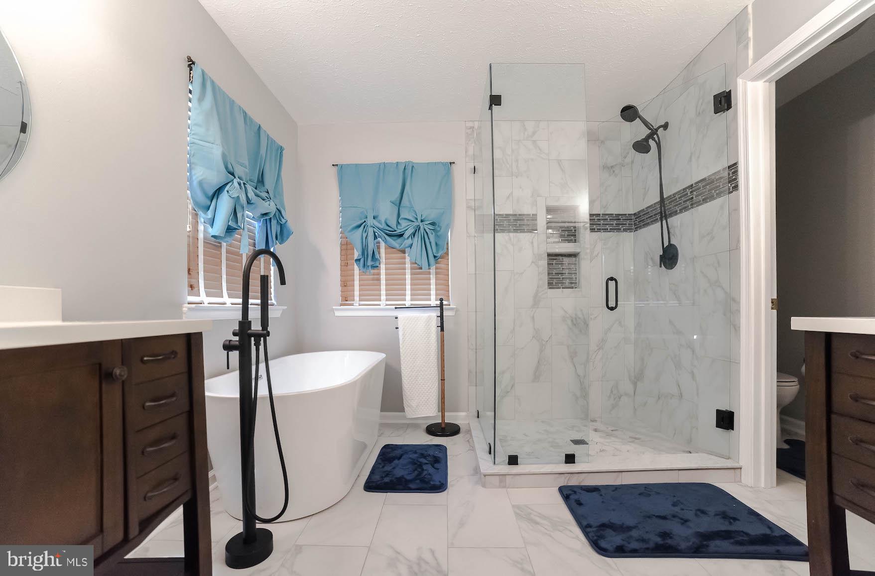 FERRY DOCK CROSSING - Residential