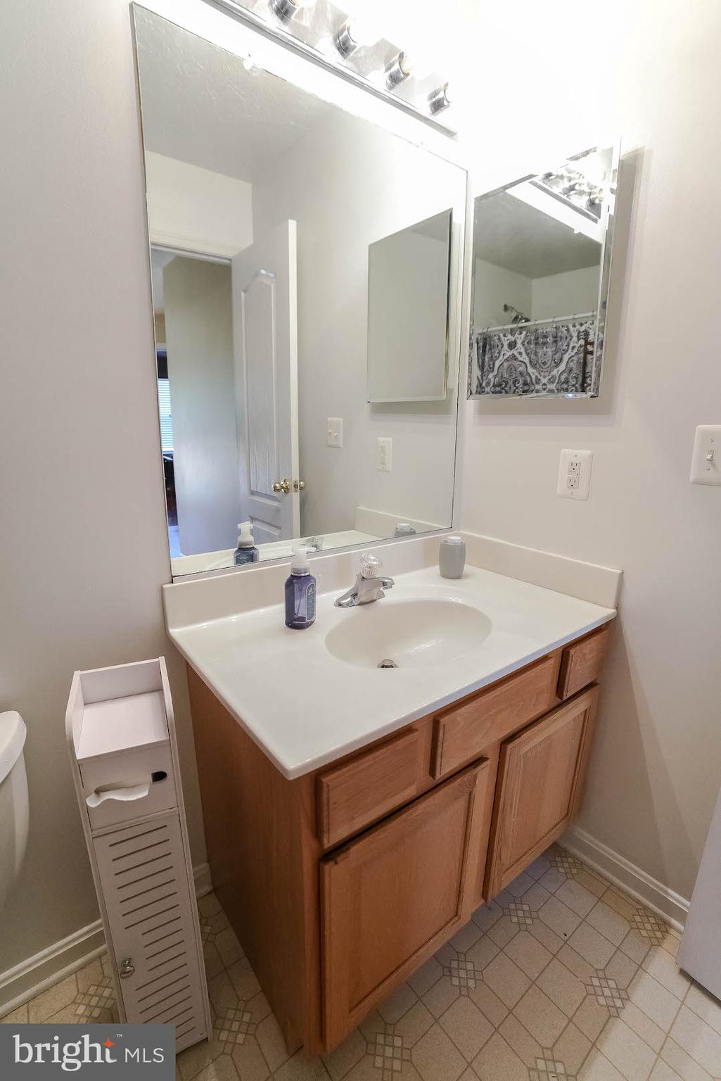 FERRY DOCK CROSSING - Residential