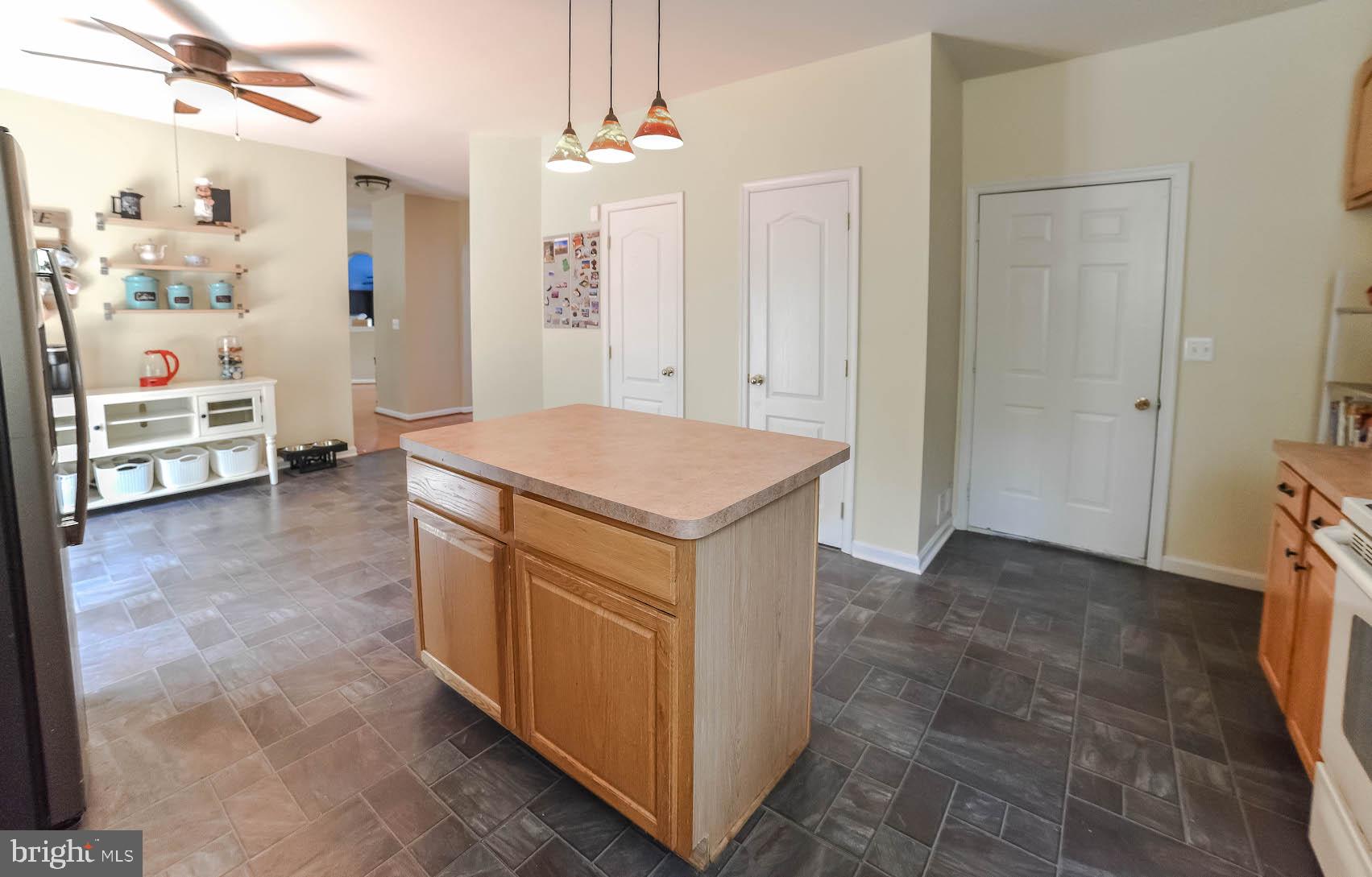 FERRY DOCK CROSSING - Residential