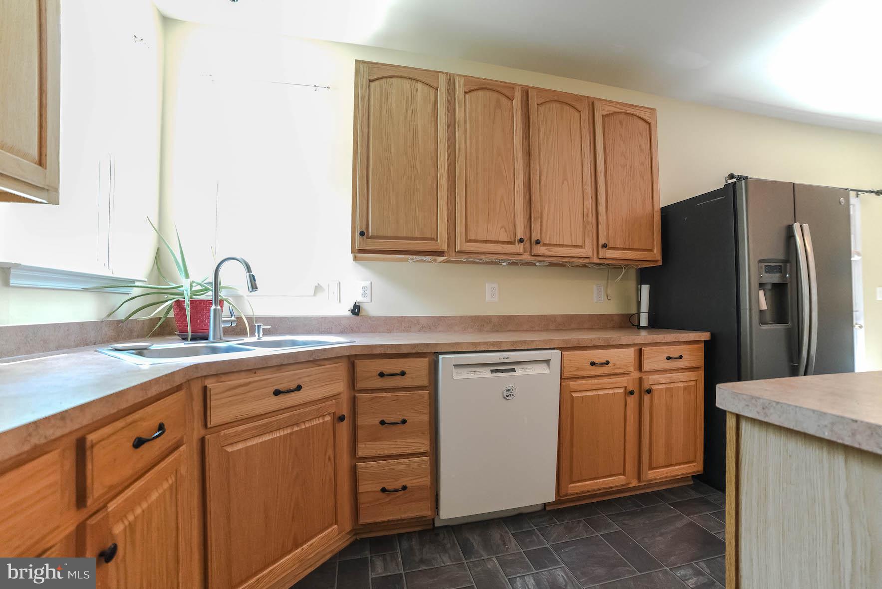 FERRY DOCK CROSSING - Residential