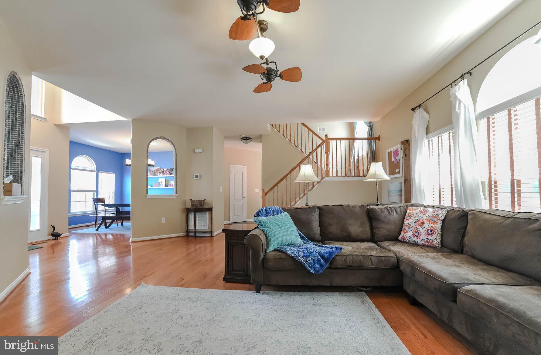 FERRY DOCK CROSSING - Residential