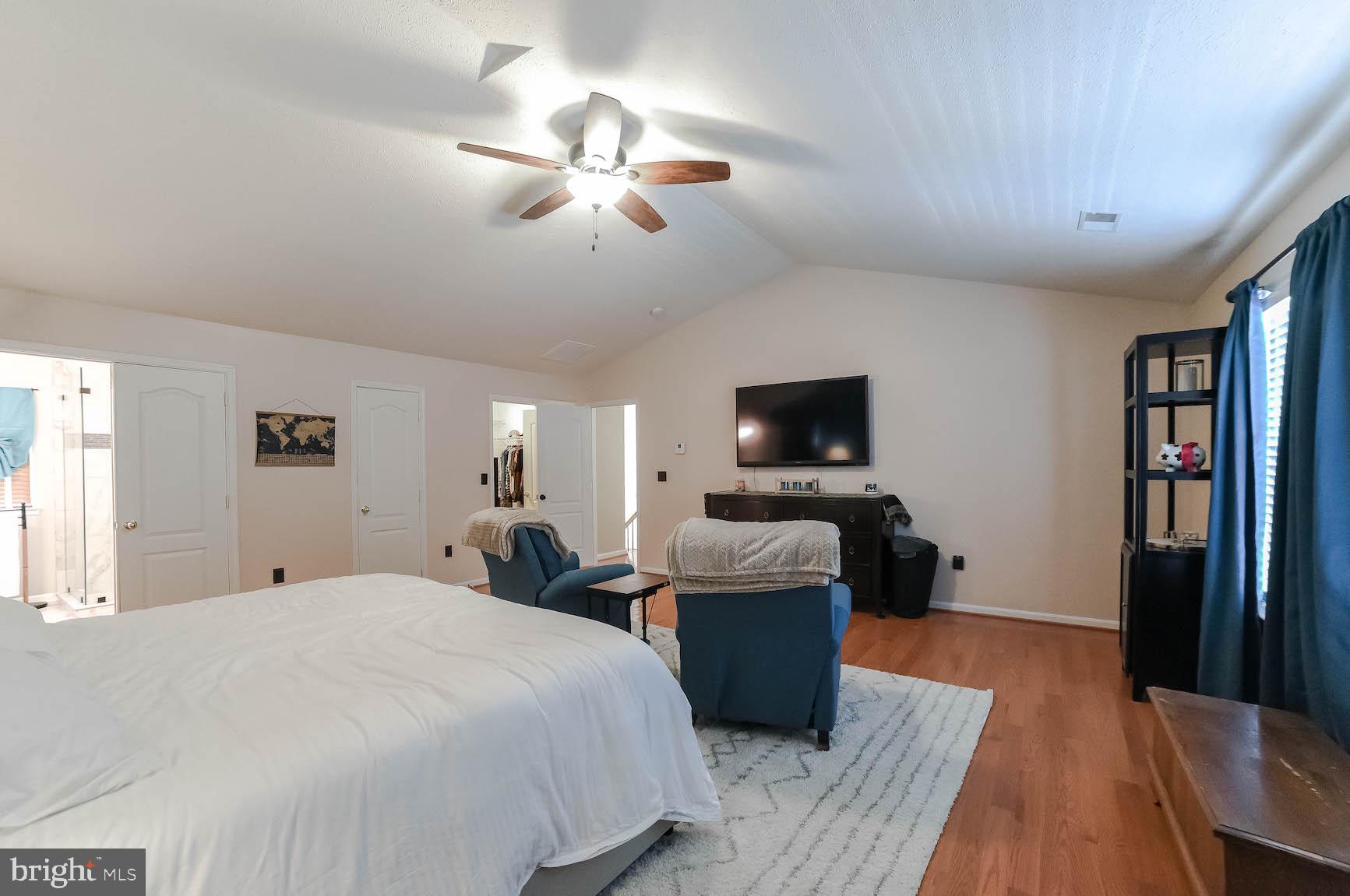 FERRY DOCK CROSSING - Residential