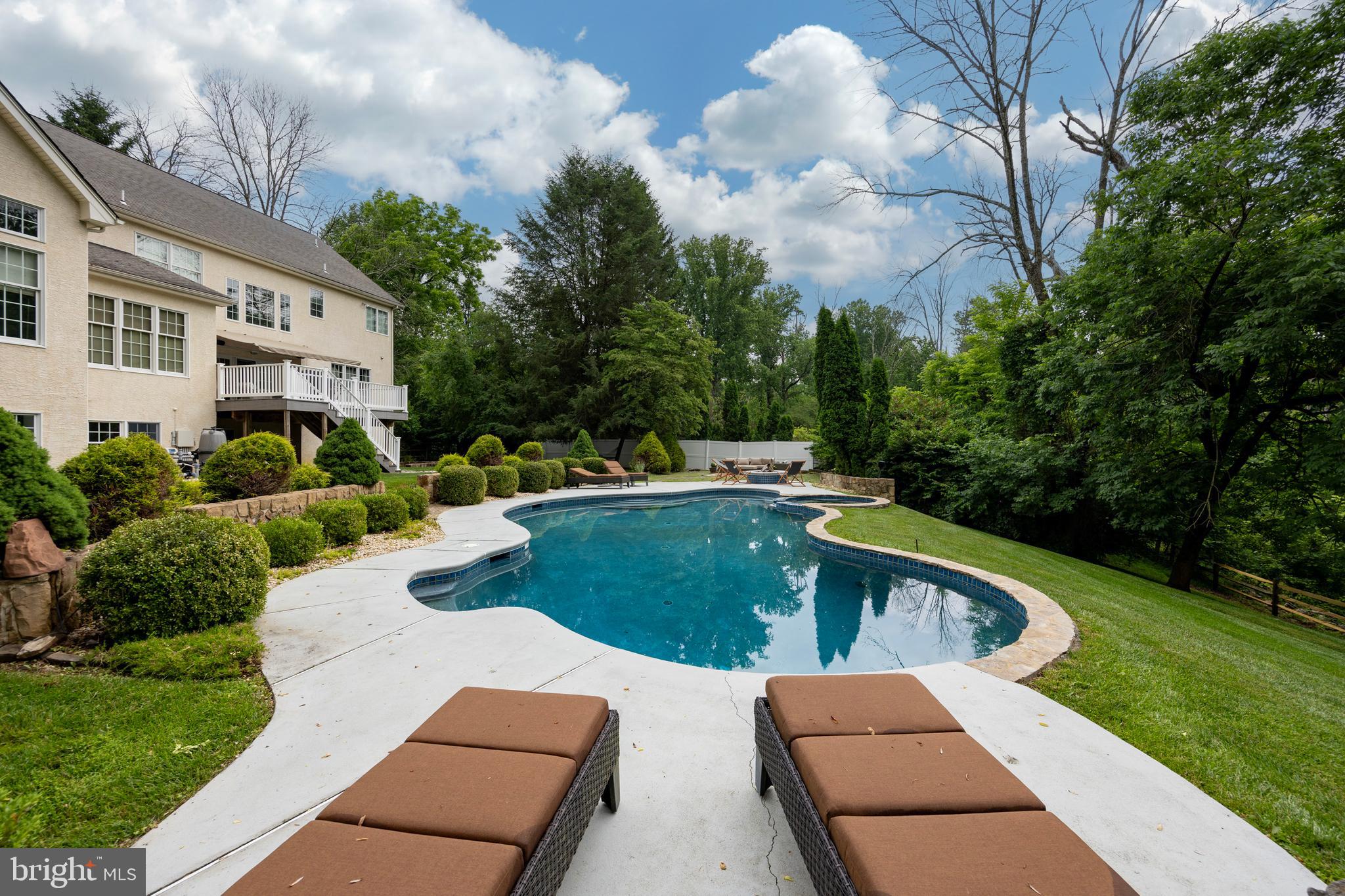 STONEBROOK - Residential