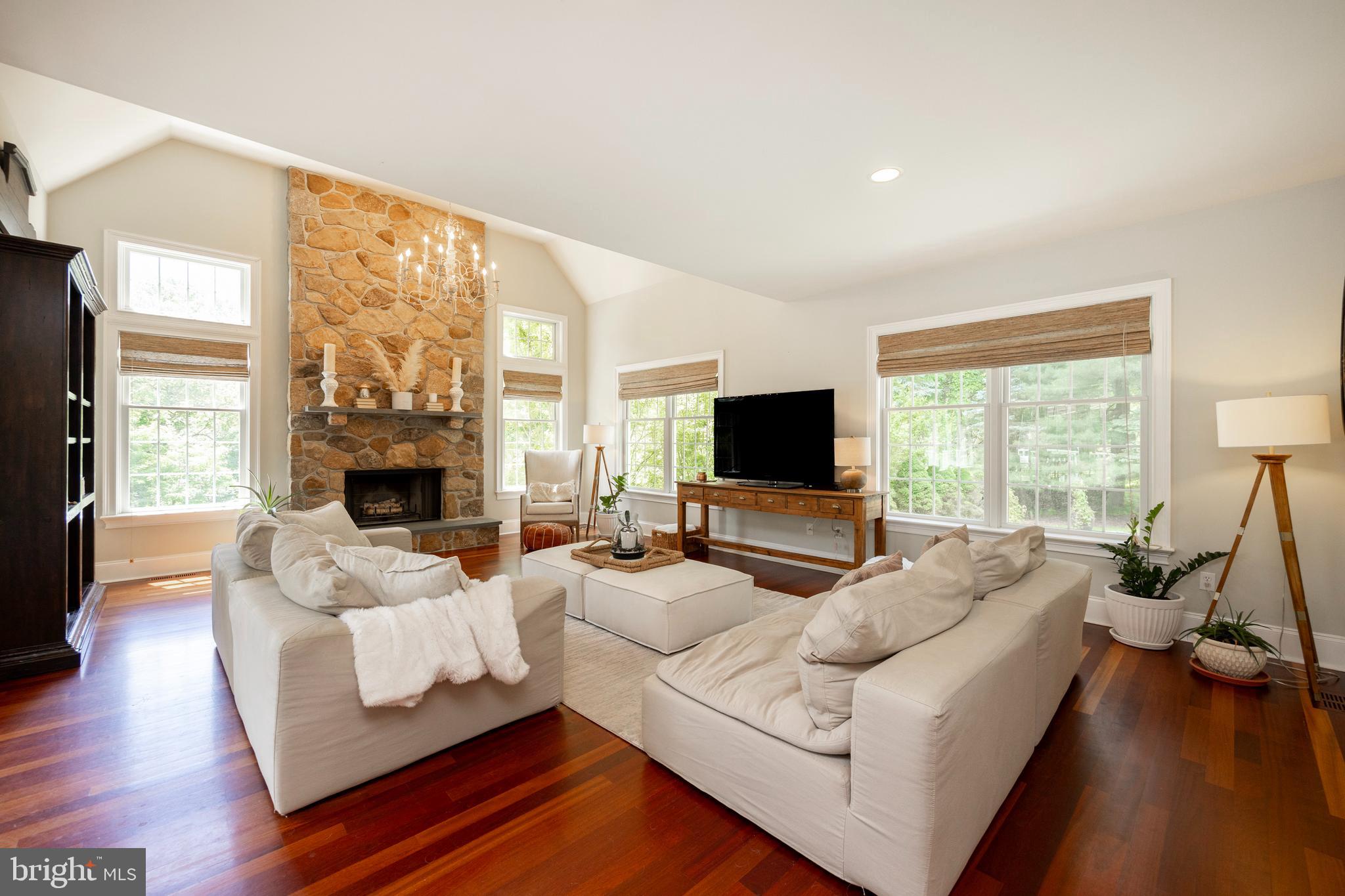 STONEBROOK - Residential