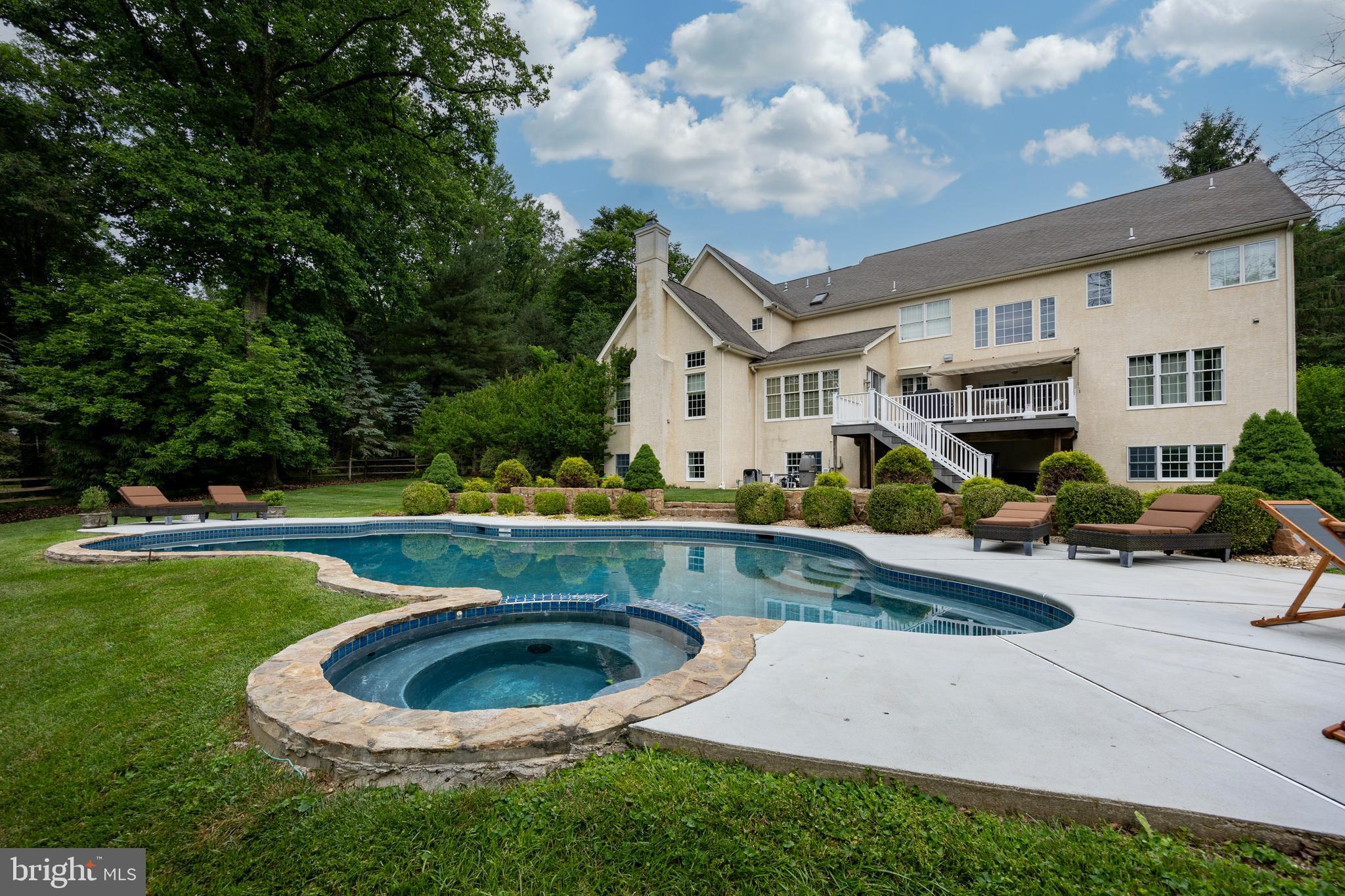 STONEBROOK - Residential