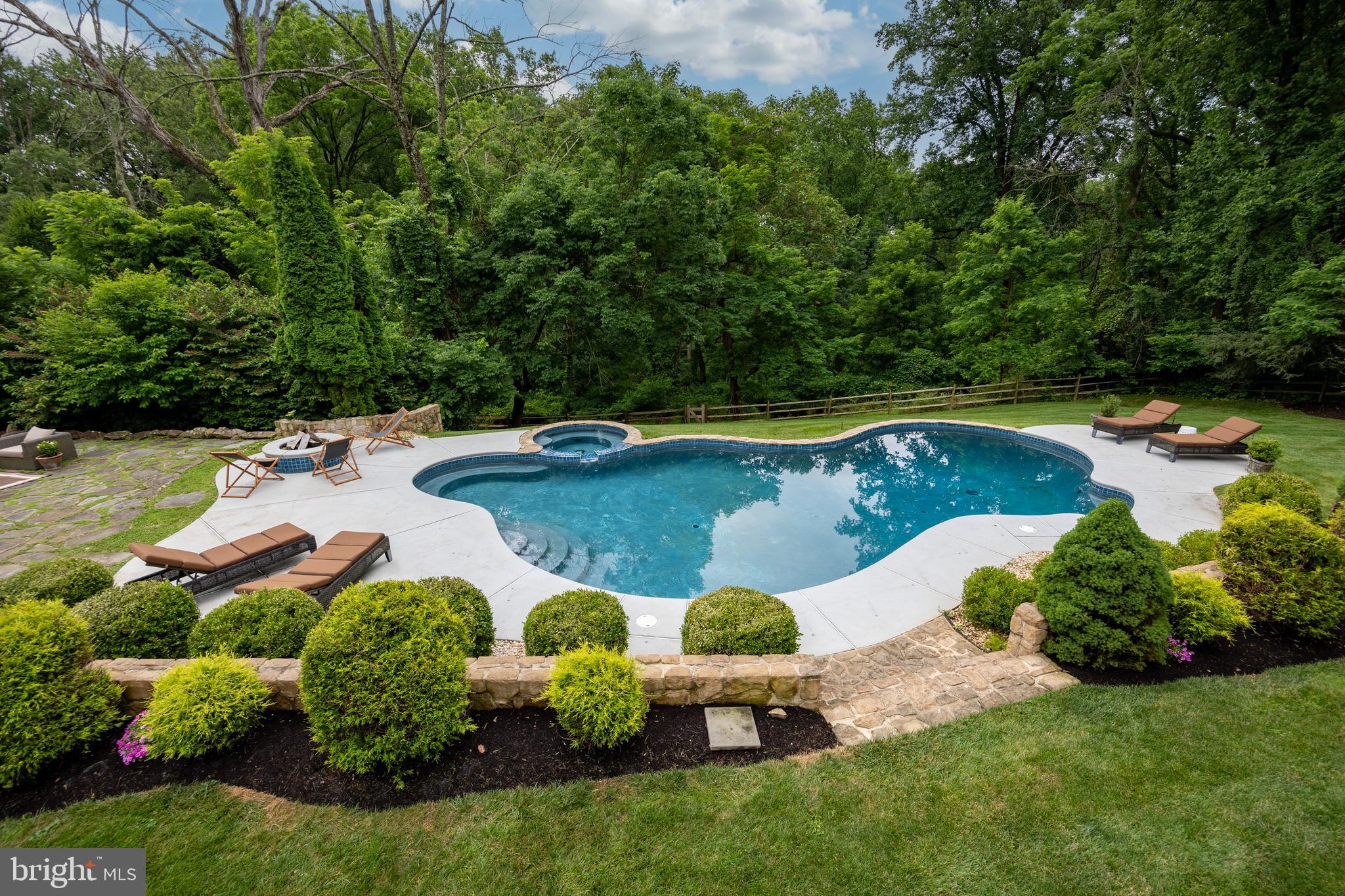 STONEBROOK - Residential