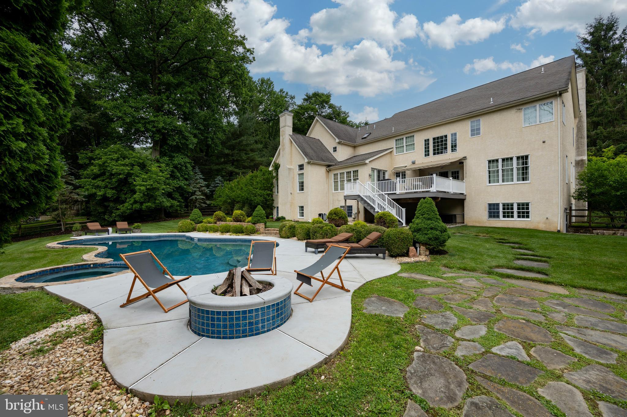 STONEBROOK - Residential