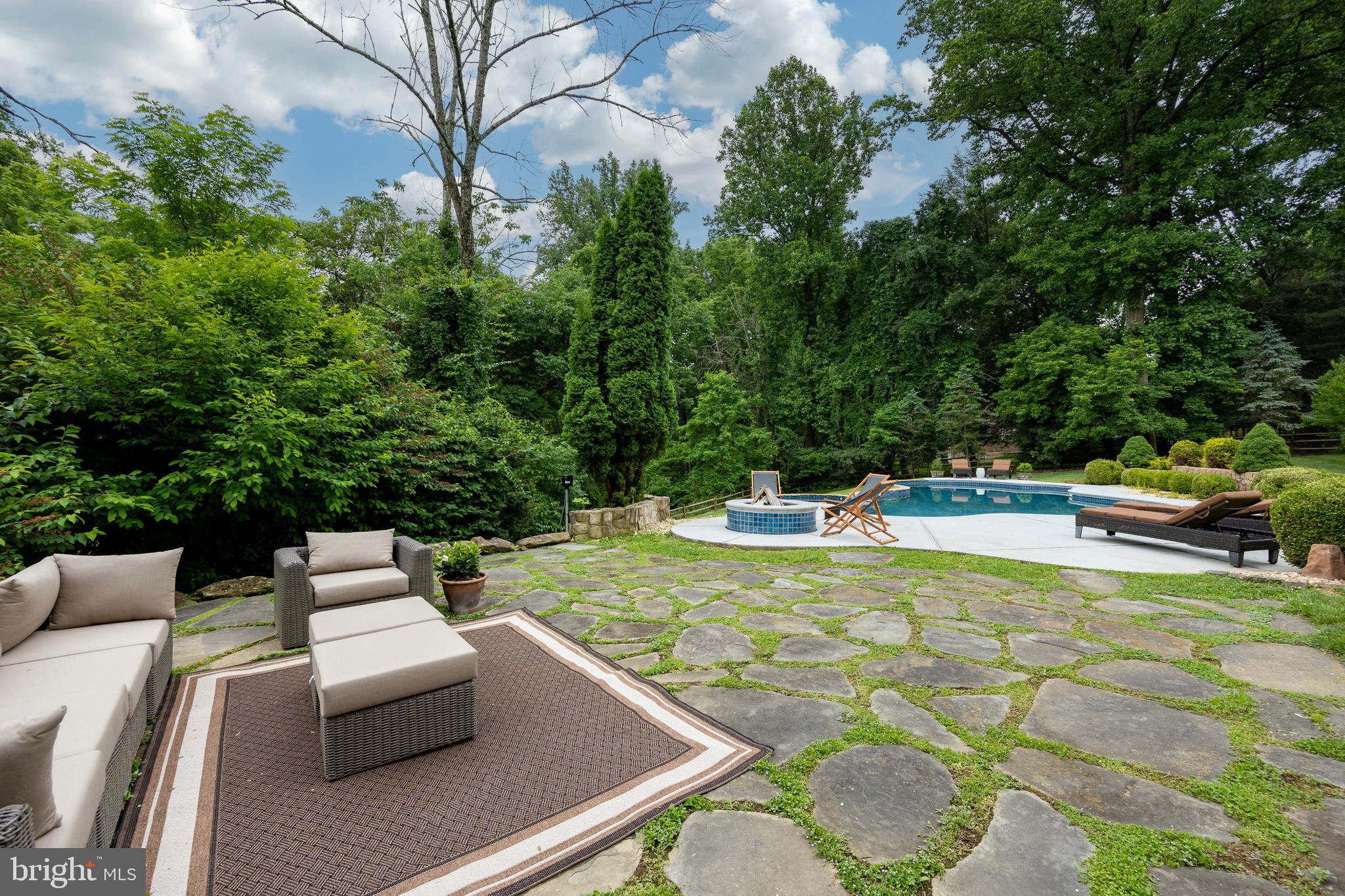 STONEBROOK - Residential