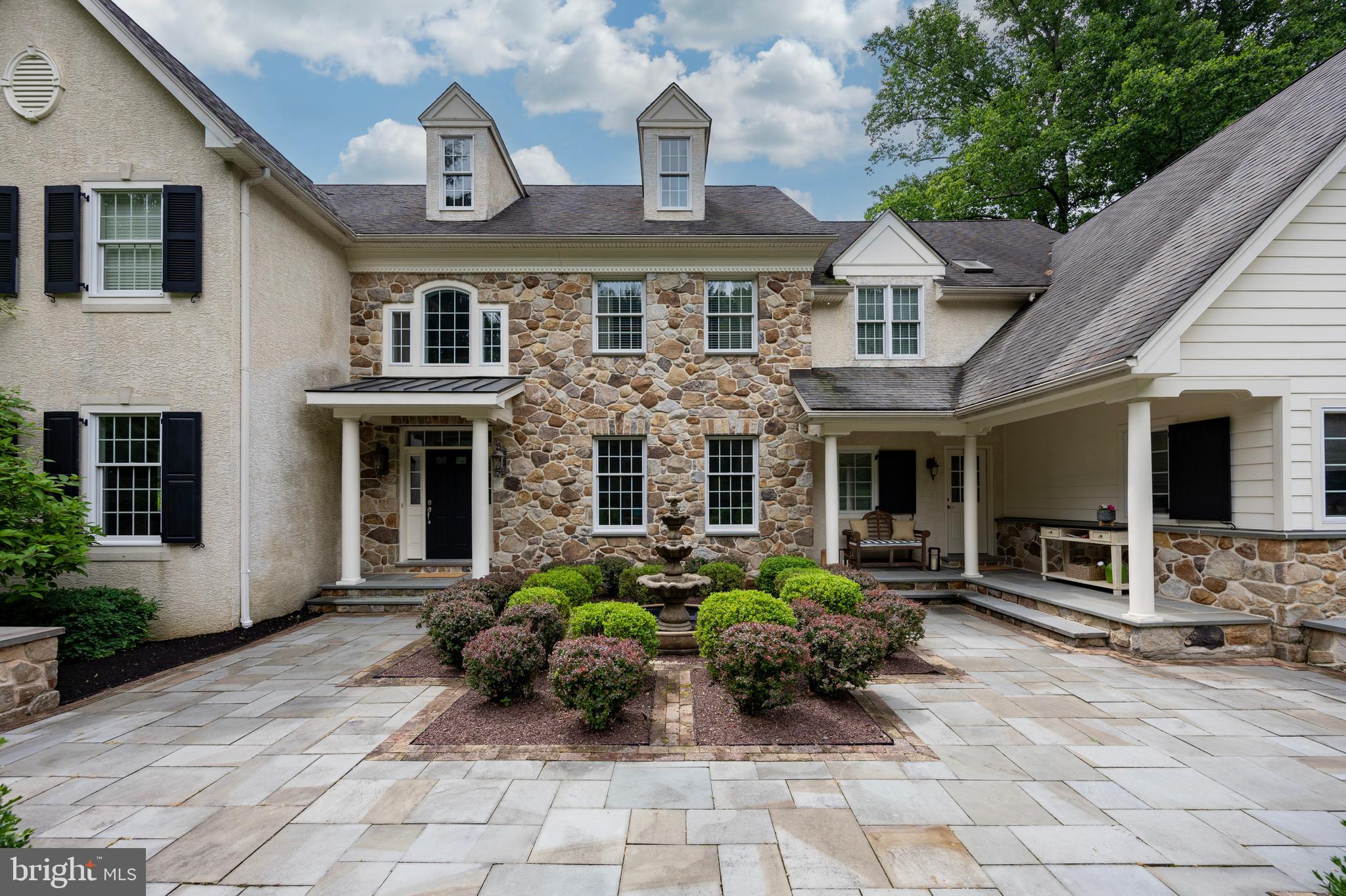 STONEBROOK - Residential