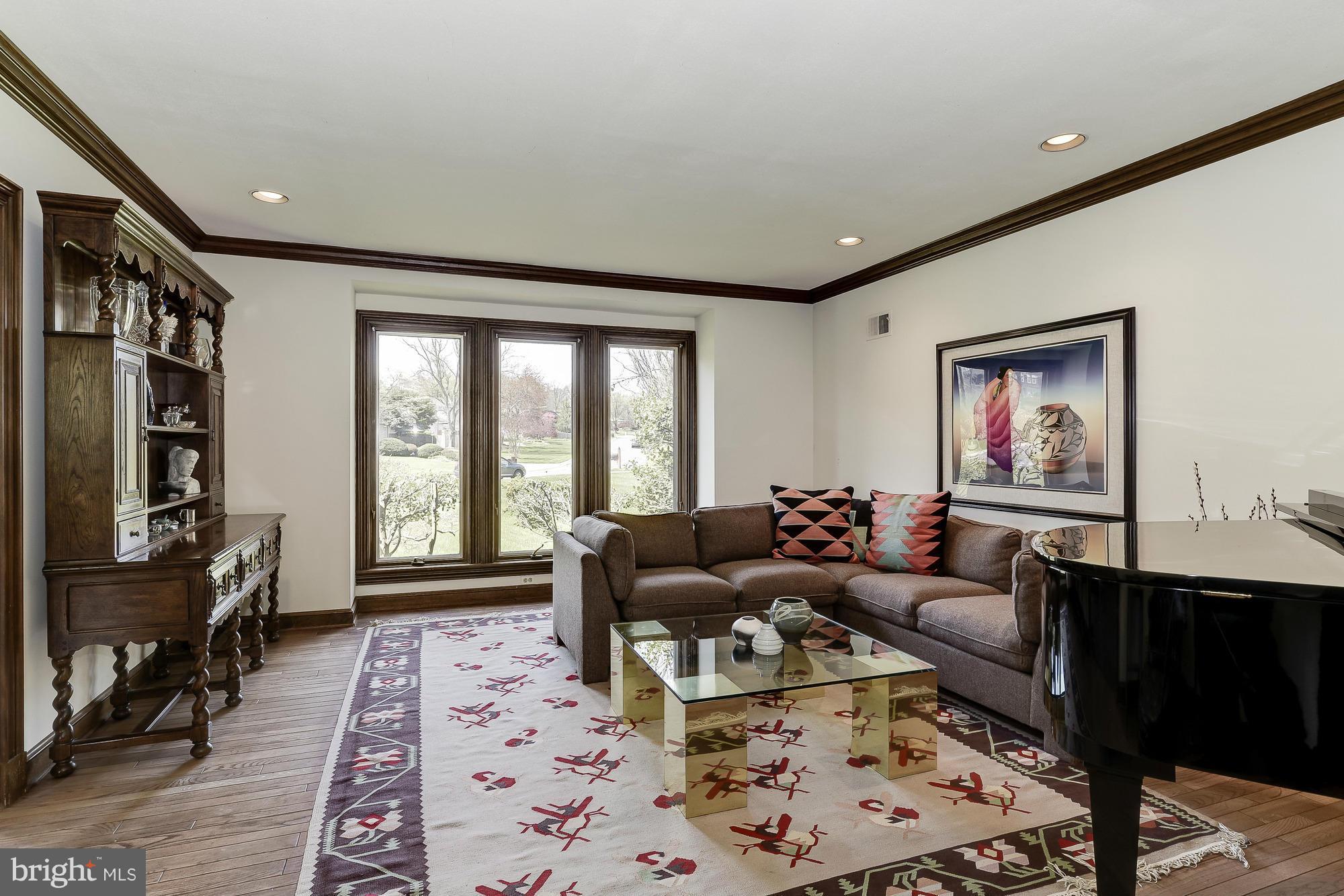 POTOMAC VILLAGE - Residential