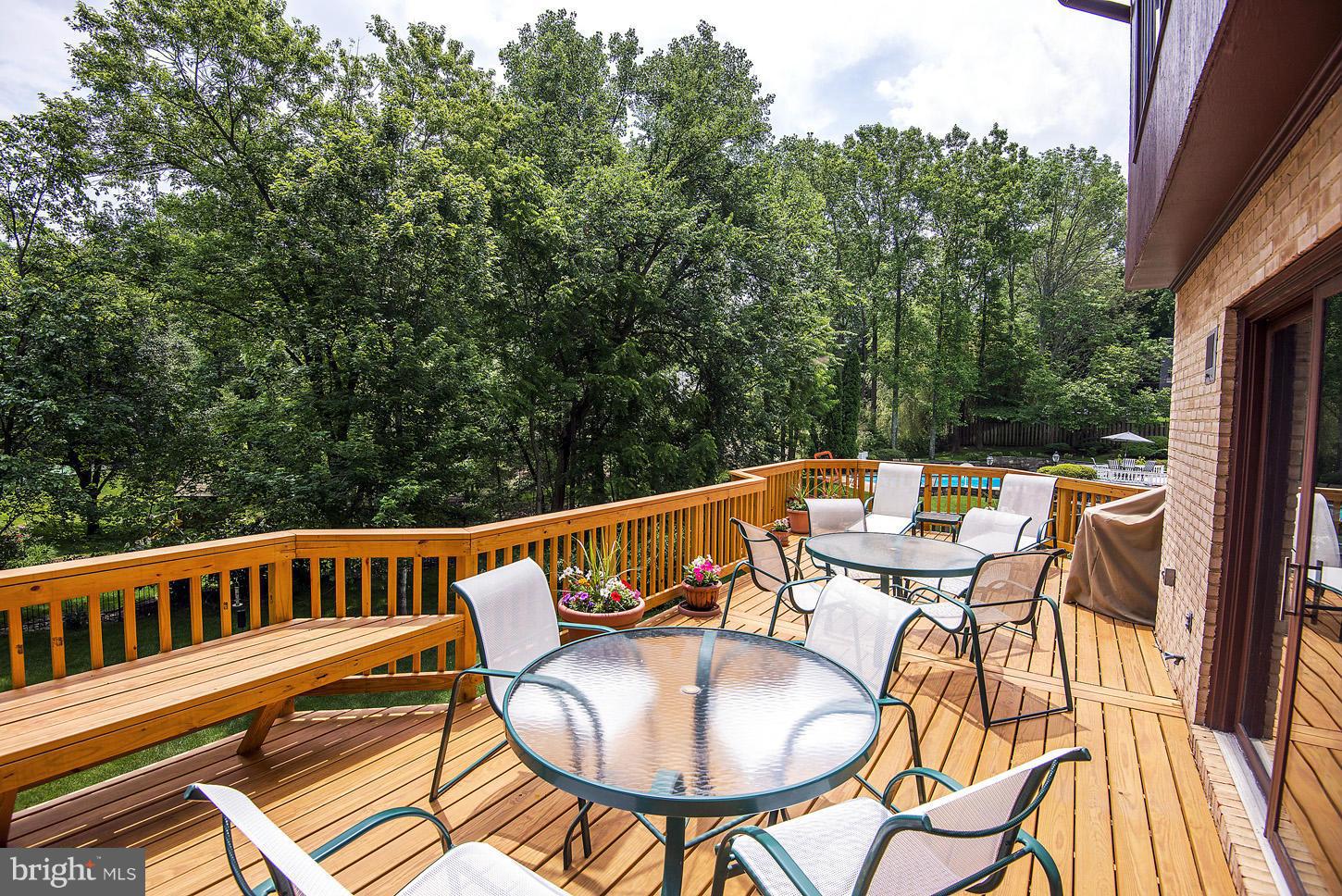 POTOMAC VILLAGE - Residential