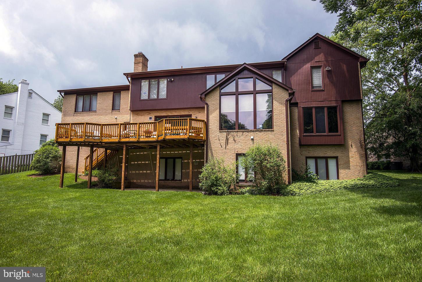 POTOMAC VILLAGE - Residential