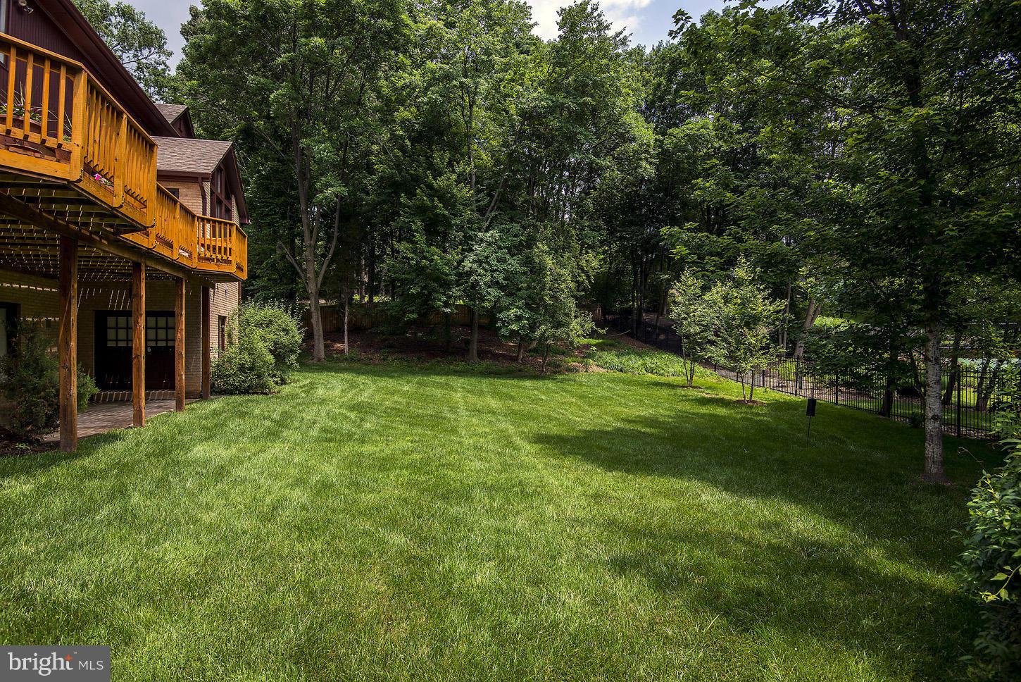 POTOMAC VILLAGE - Residential