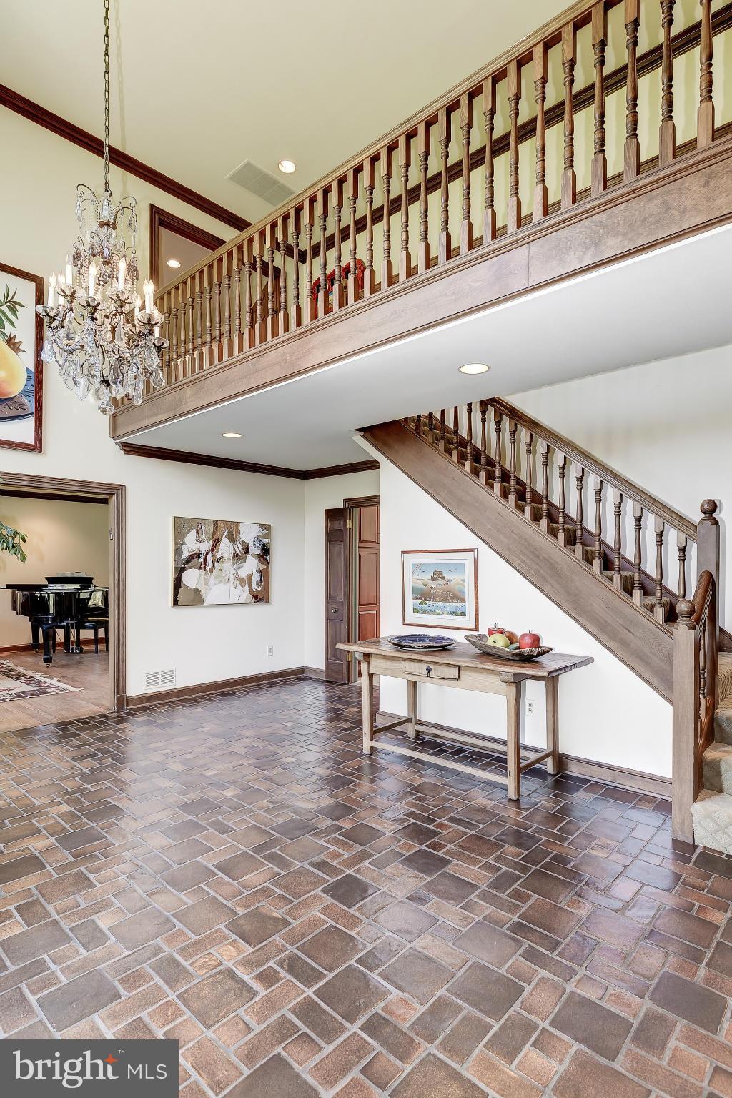 POTOMAC VILLAGE - Residential