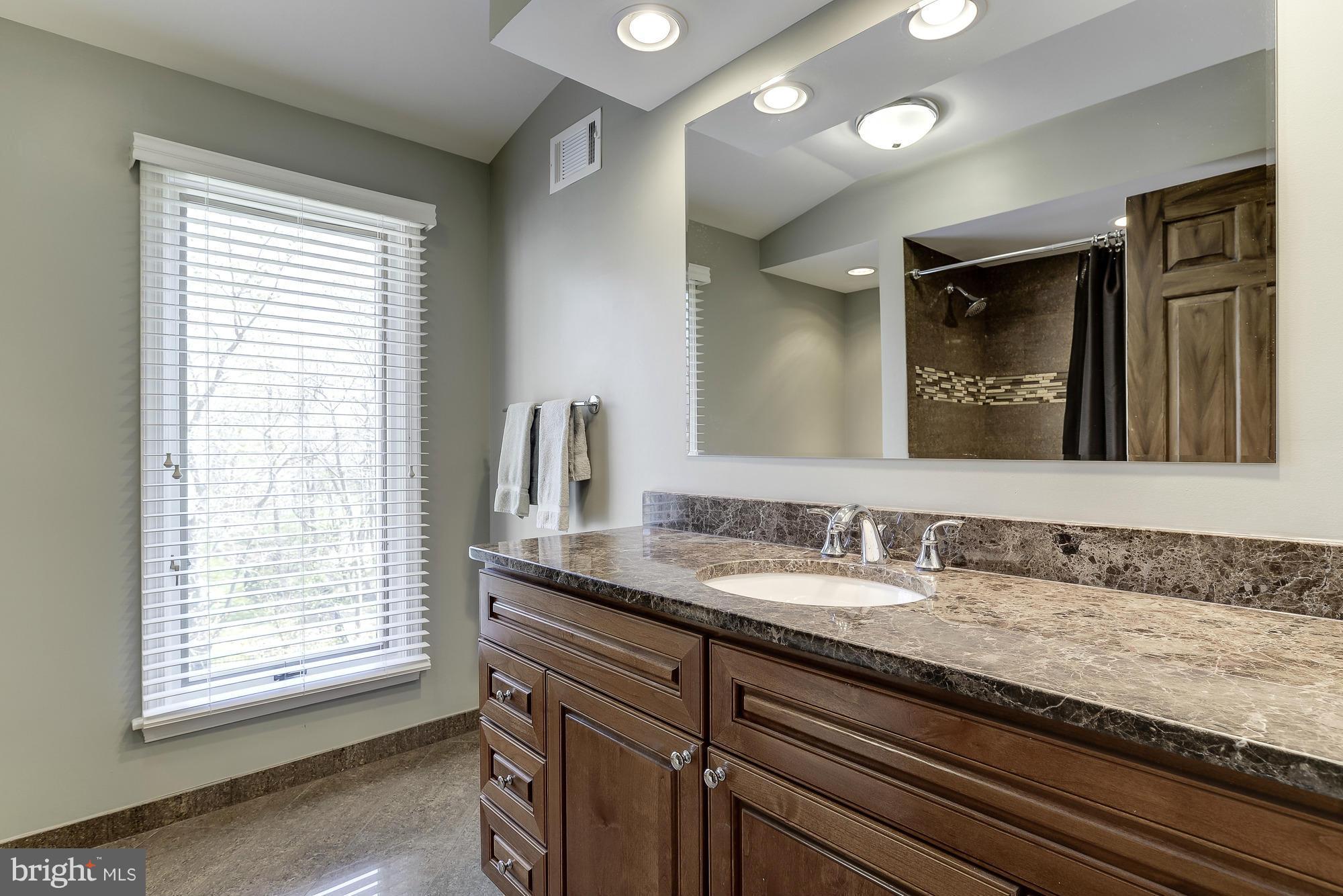 POTOMAC VILLAGE - Residential