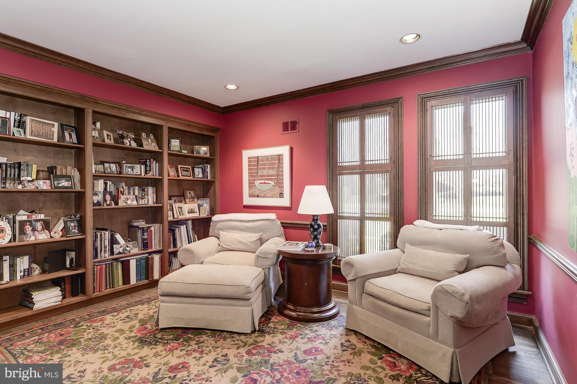 POTOMAC VILLAGE - Residential