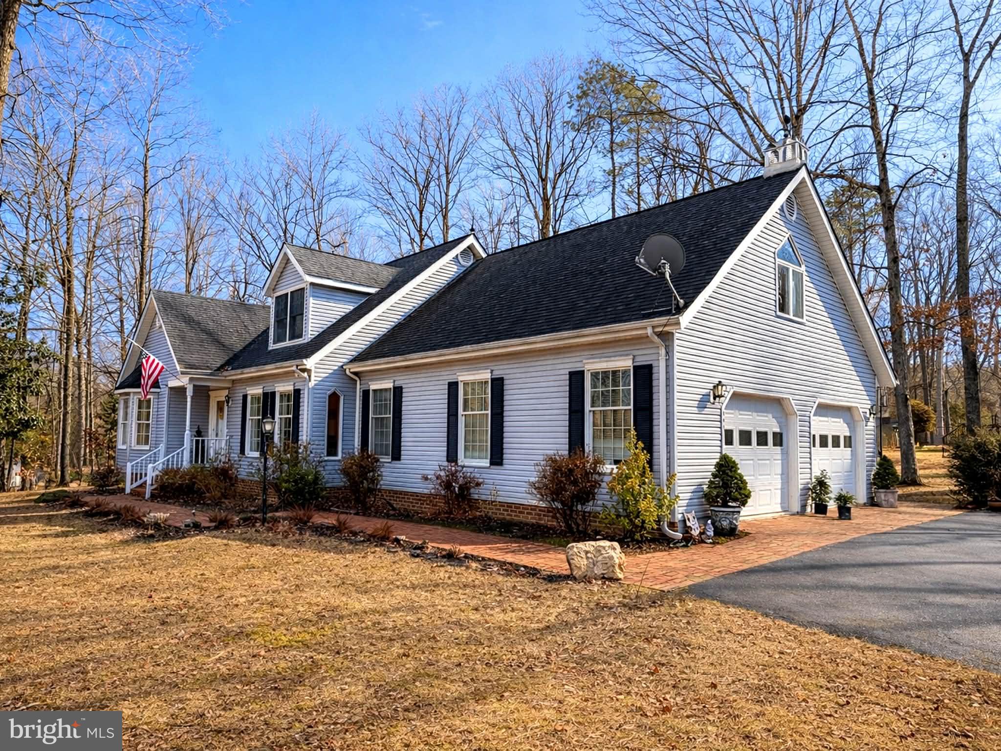 999 LAKE HERITAGE DRIVE