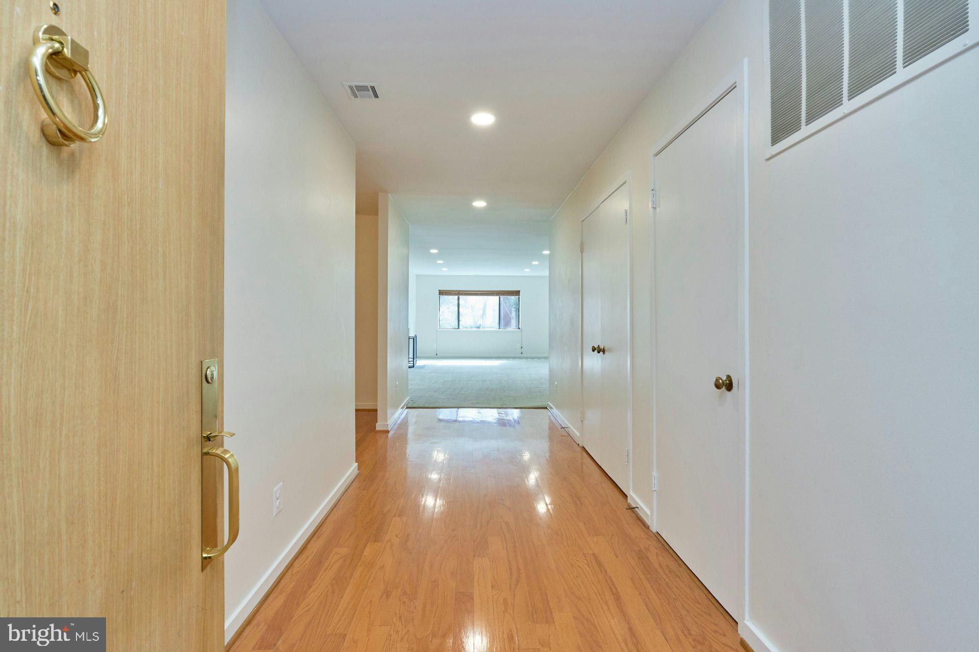 WATERFORD SQUARE - Residential