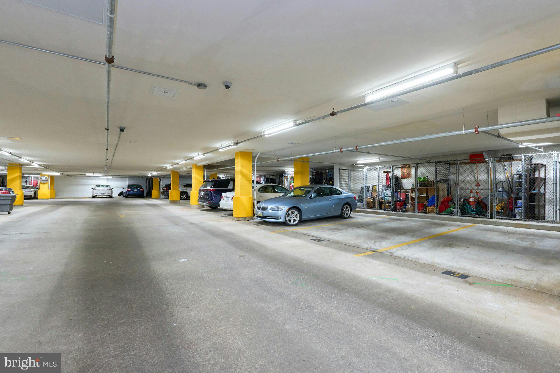 WATERFORD SQUARE - Residential