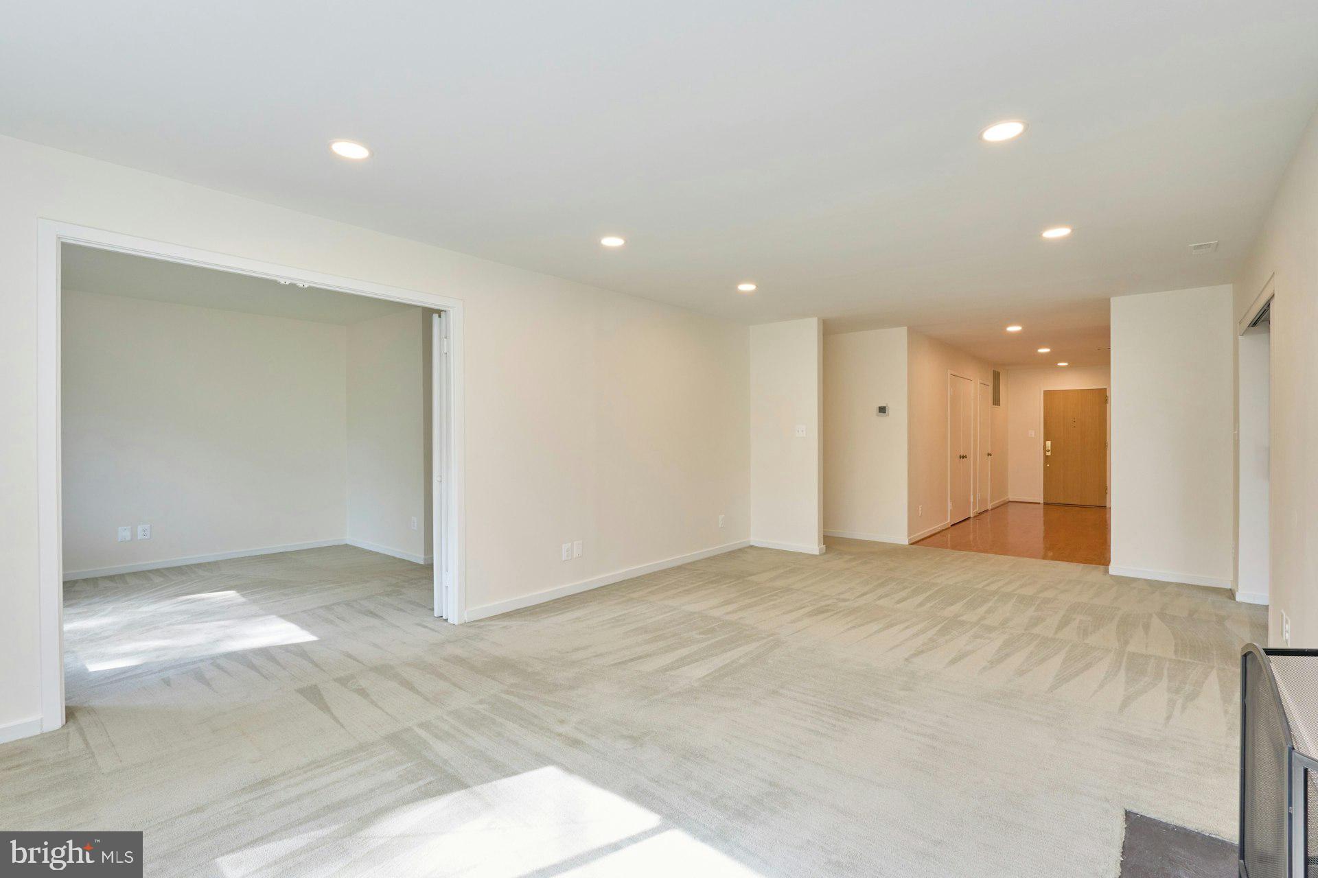 WATERFORD SQUARE - Residential