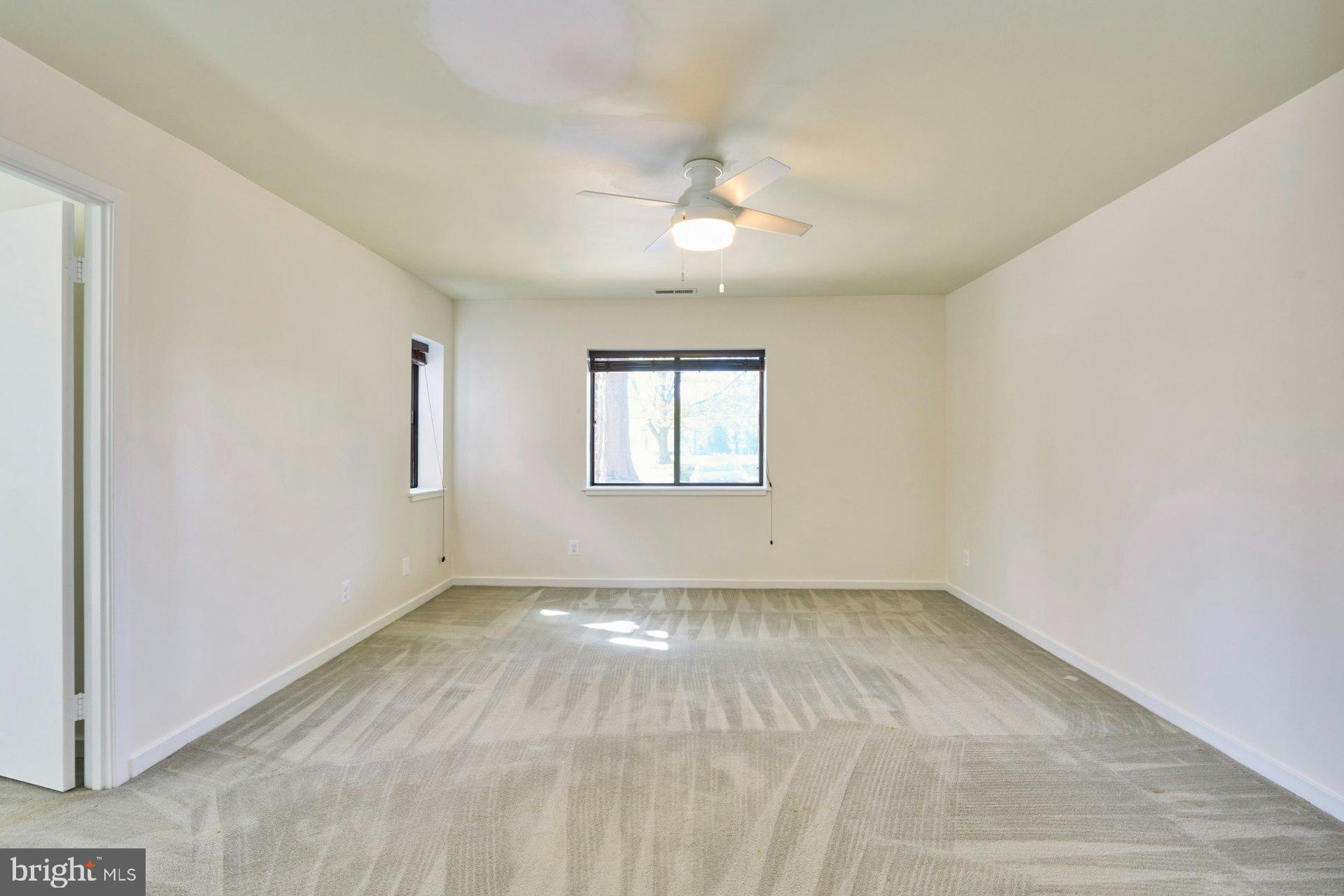 WATERFORD SQUARE - Residential