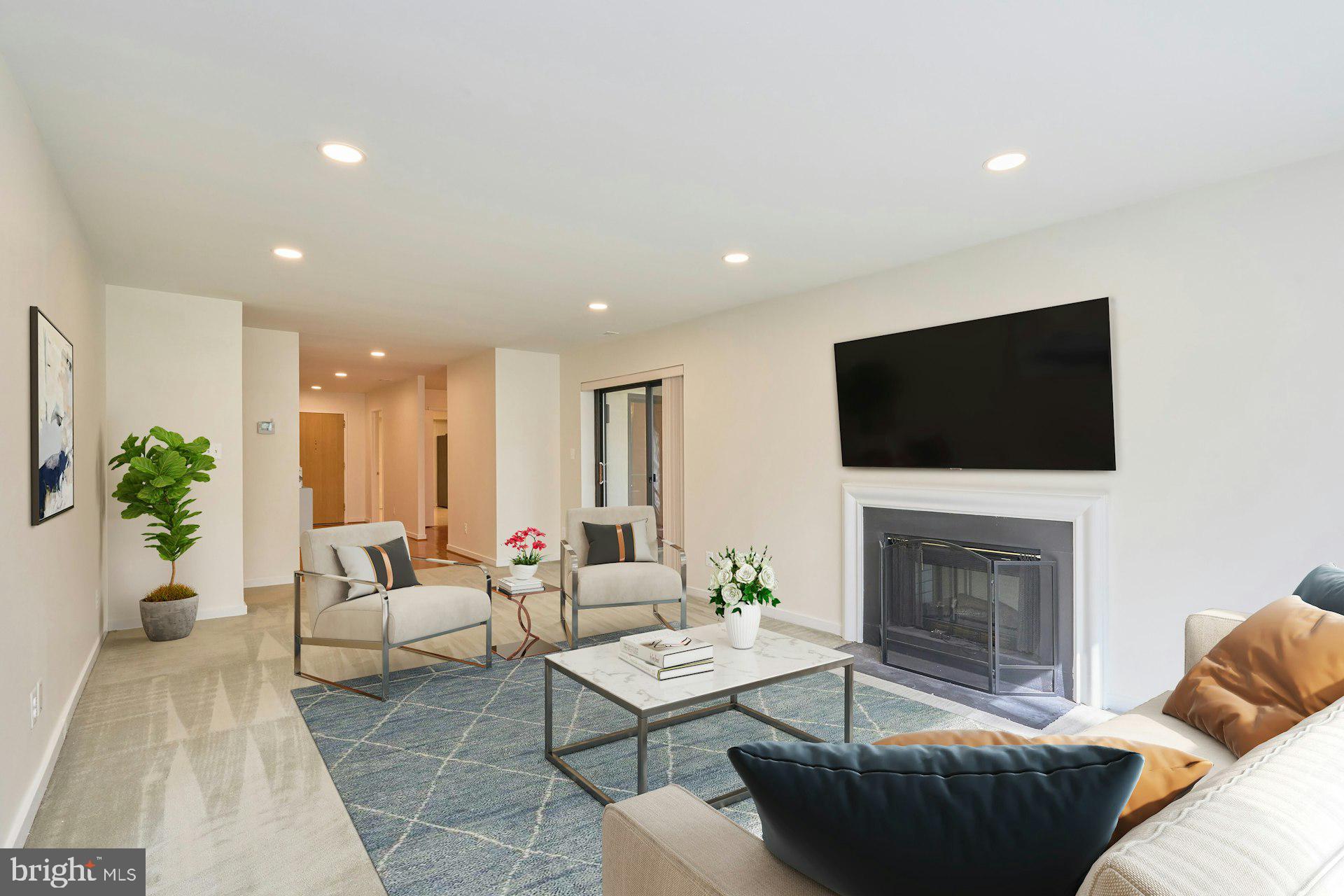 WATERFORD SQUARE - Residential