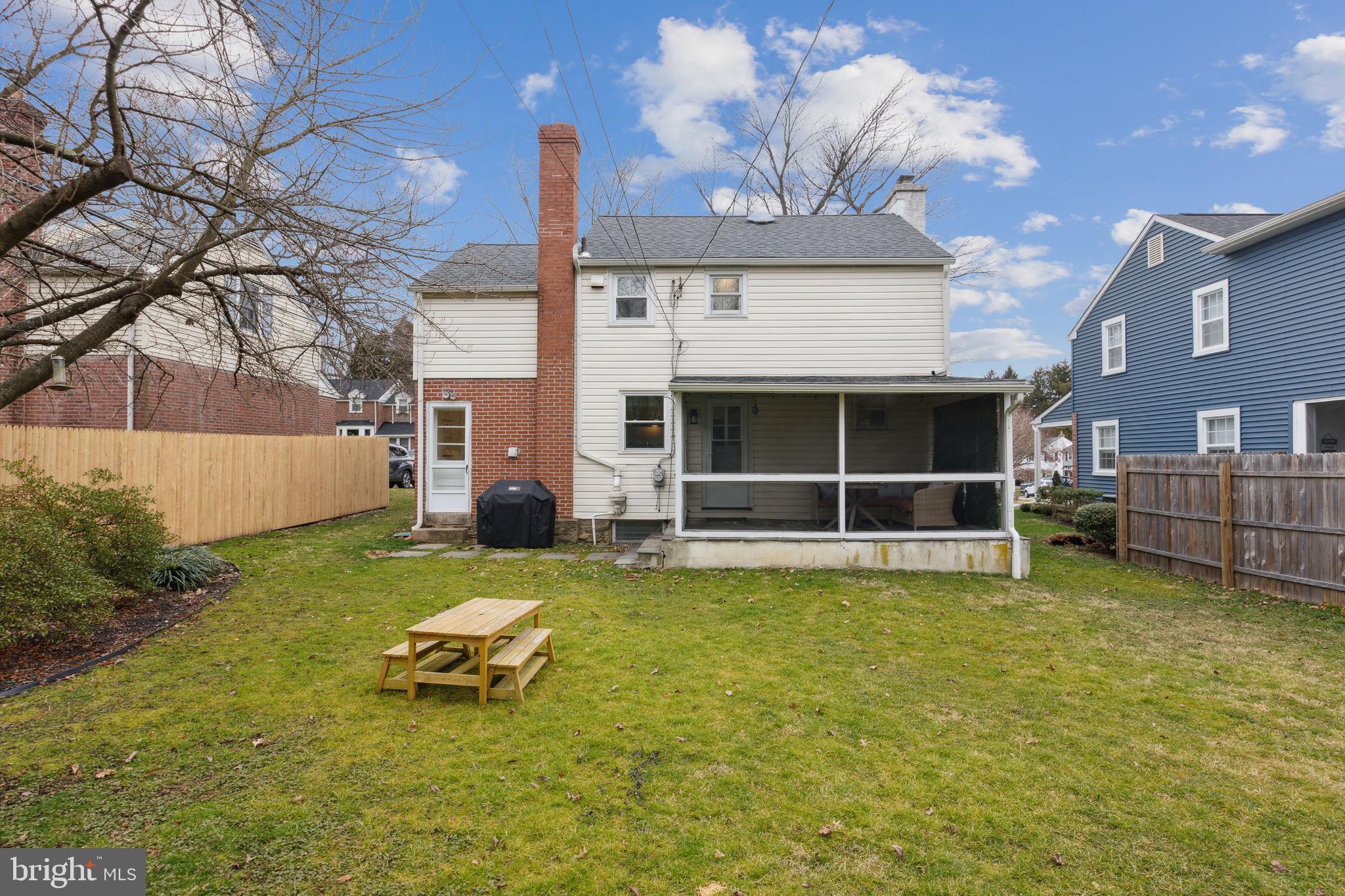 NORTHWOOD - Residential