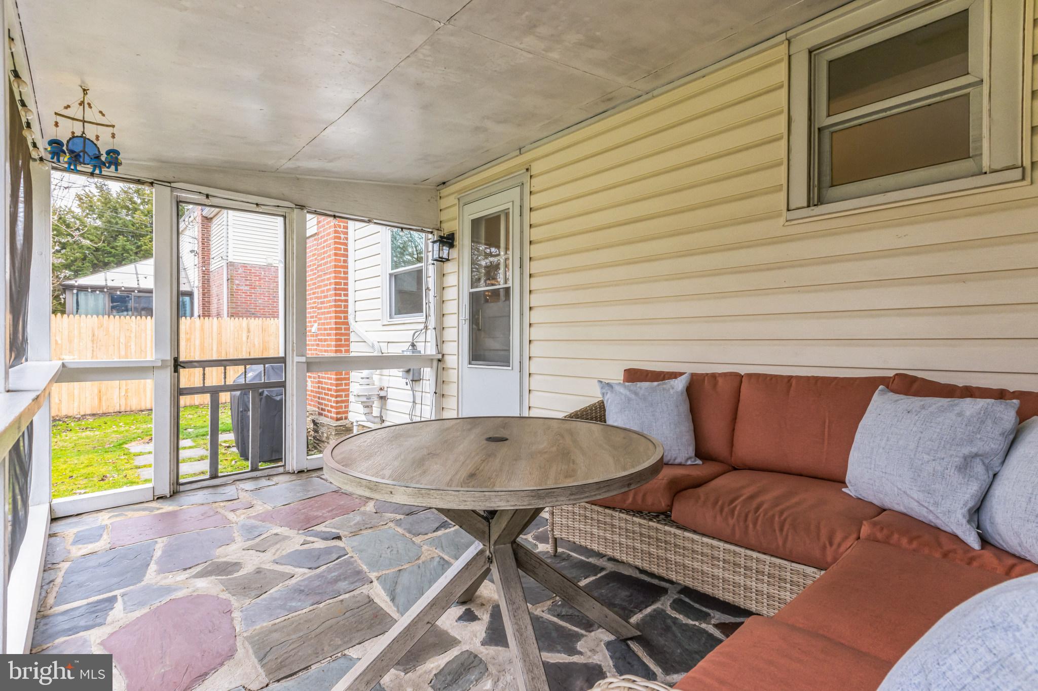 NORTHWOOD - Residential