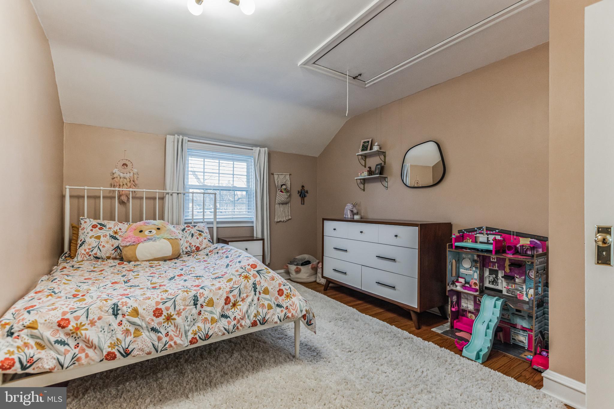 NORTHWOOD - Residential