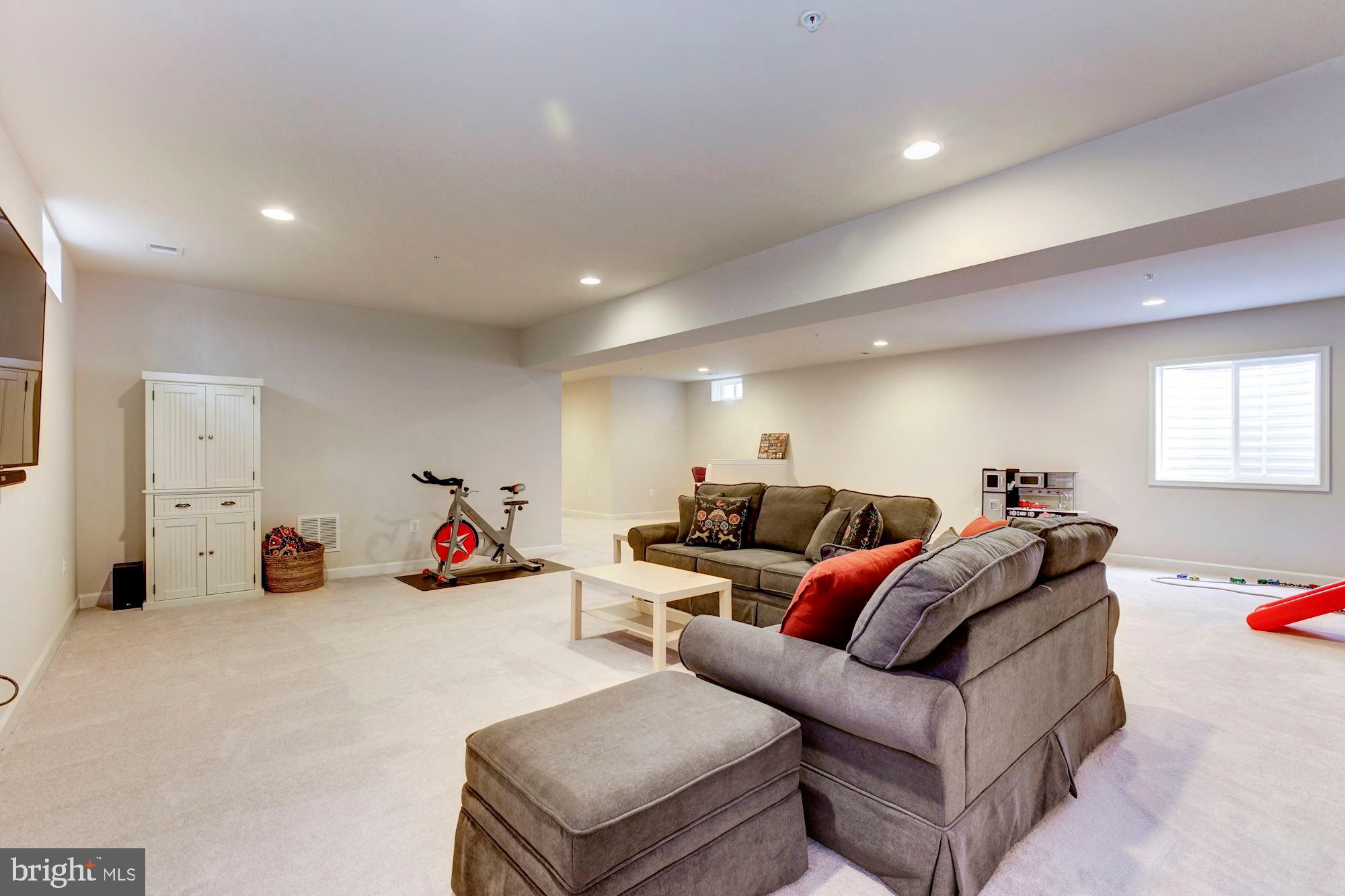 POPLAR RUN - Residential