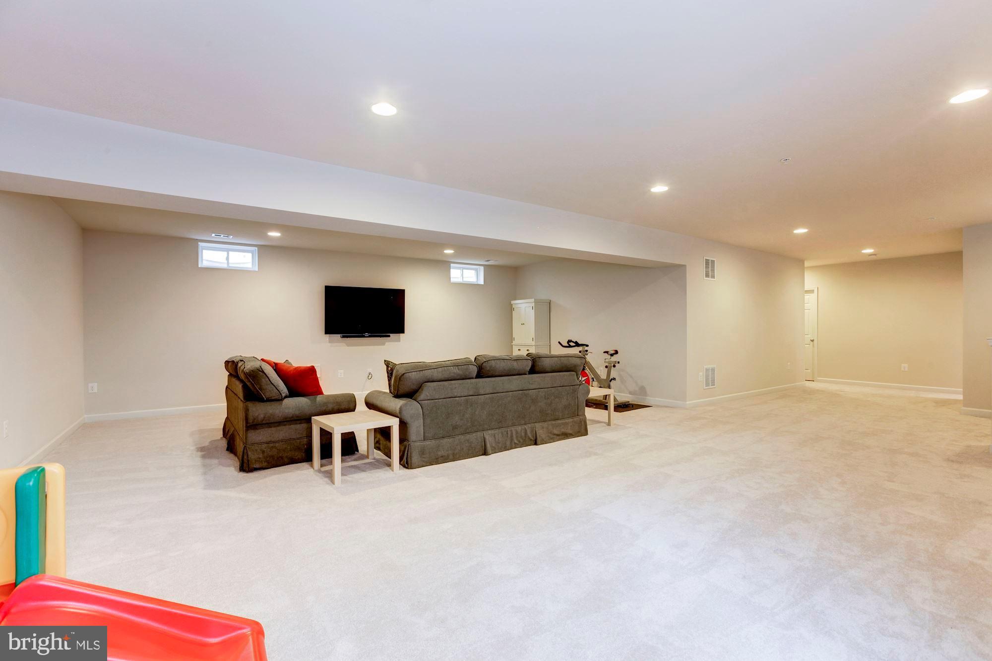 POPLAR RUN - Residential