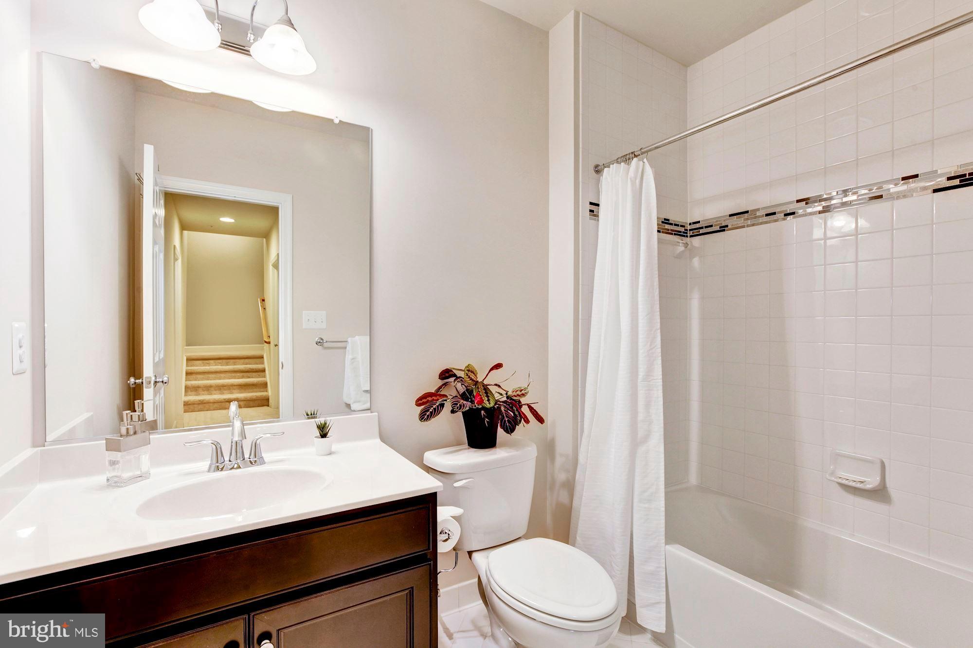 POPLAR RUN - Residential