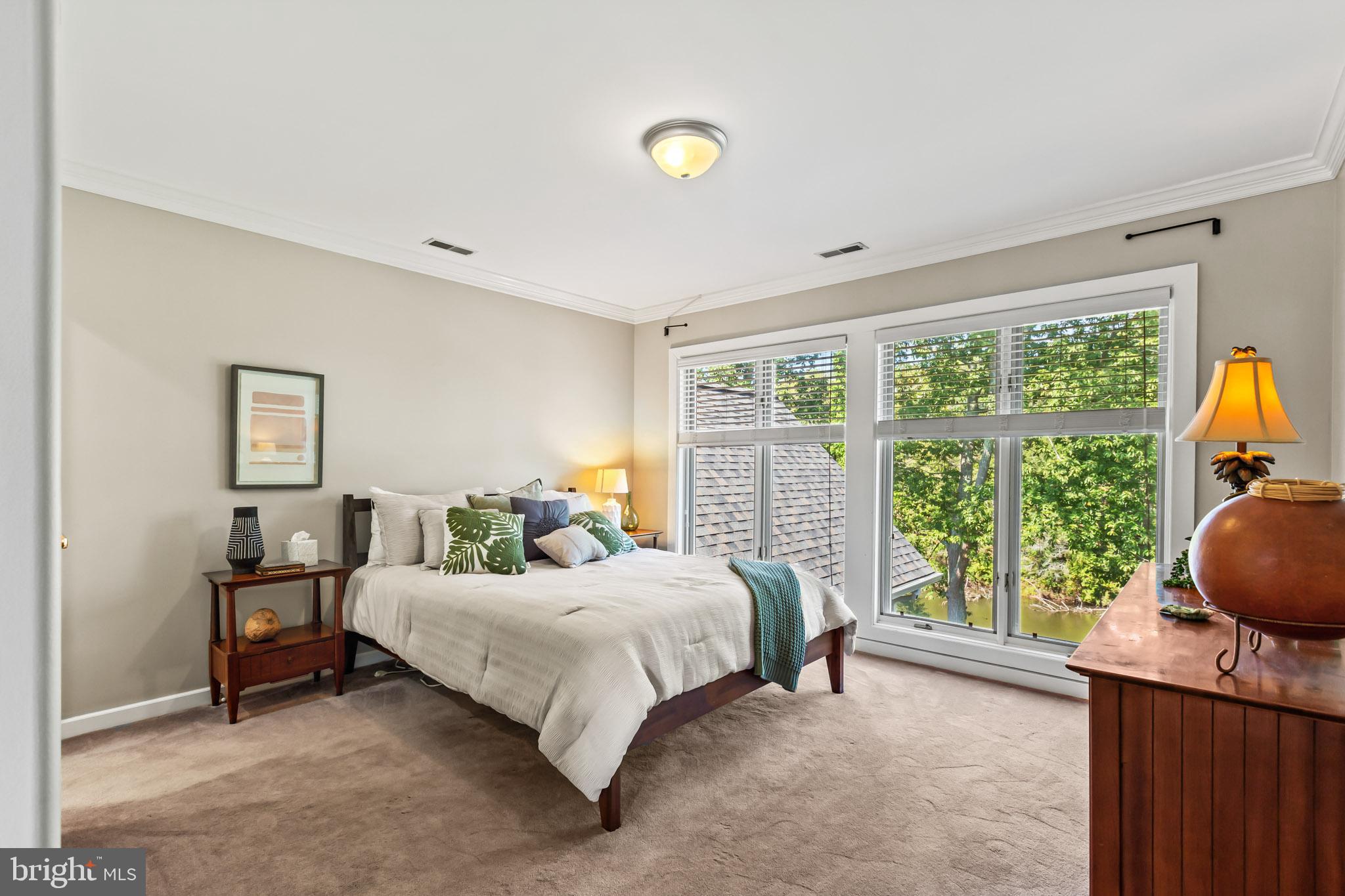 TOWN CREEK - Residential