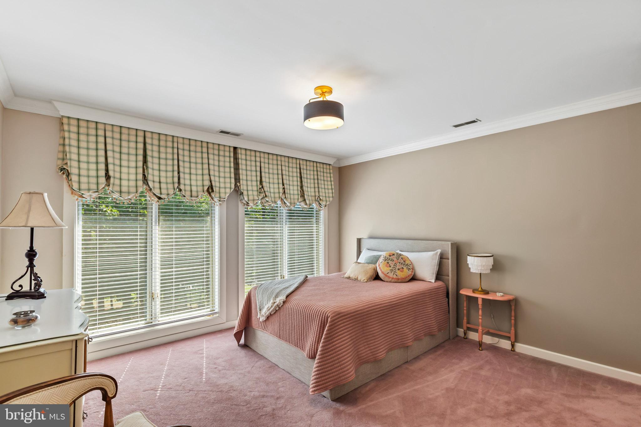 TOWN CREEK - Residential