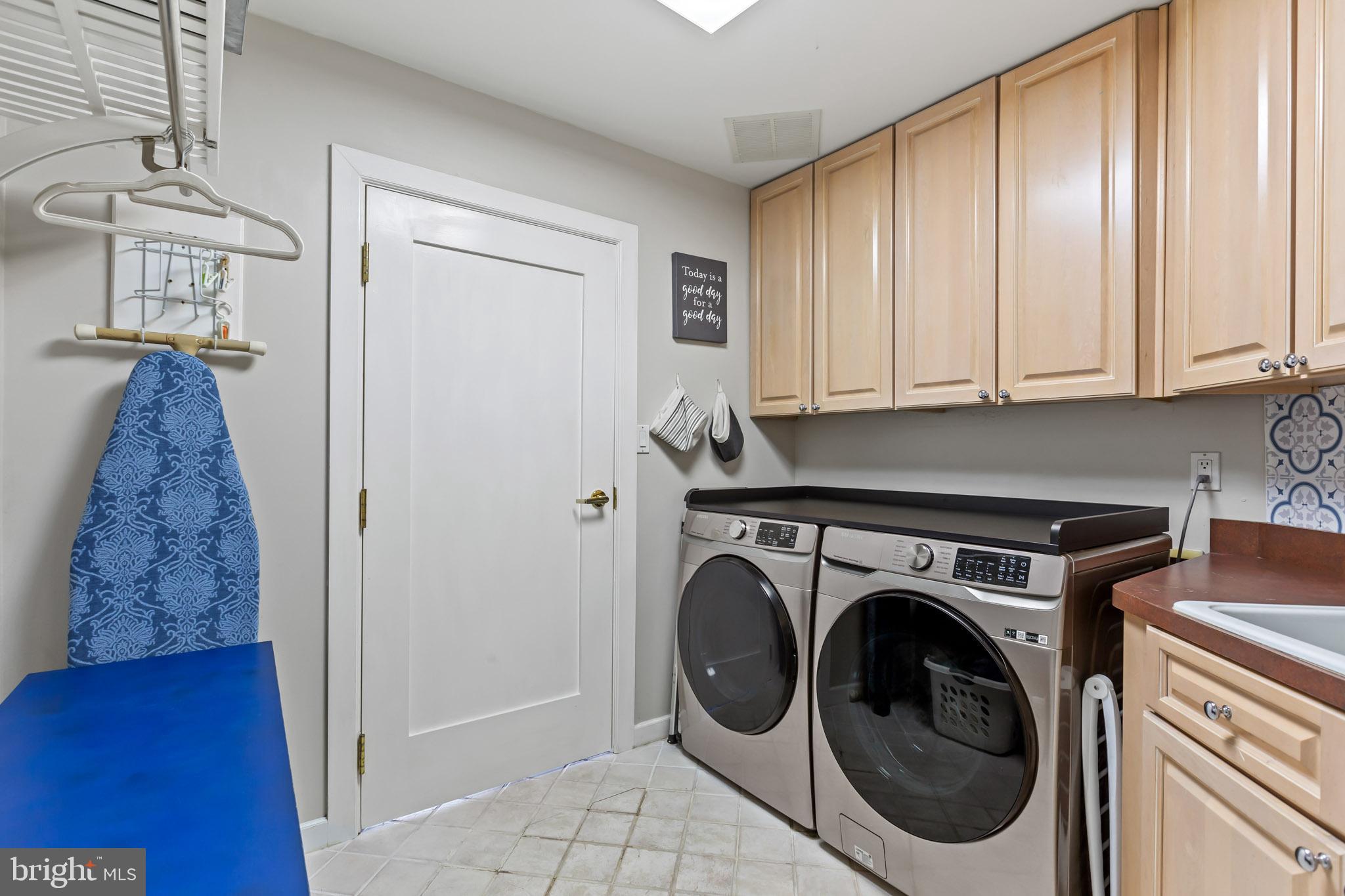 TOWN CREEK - Residential