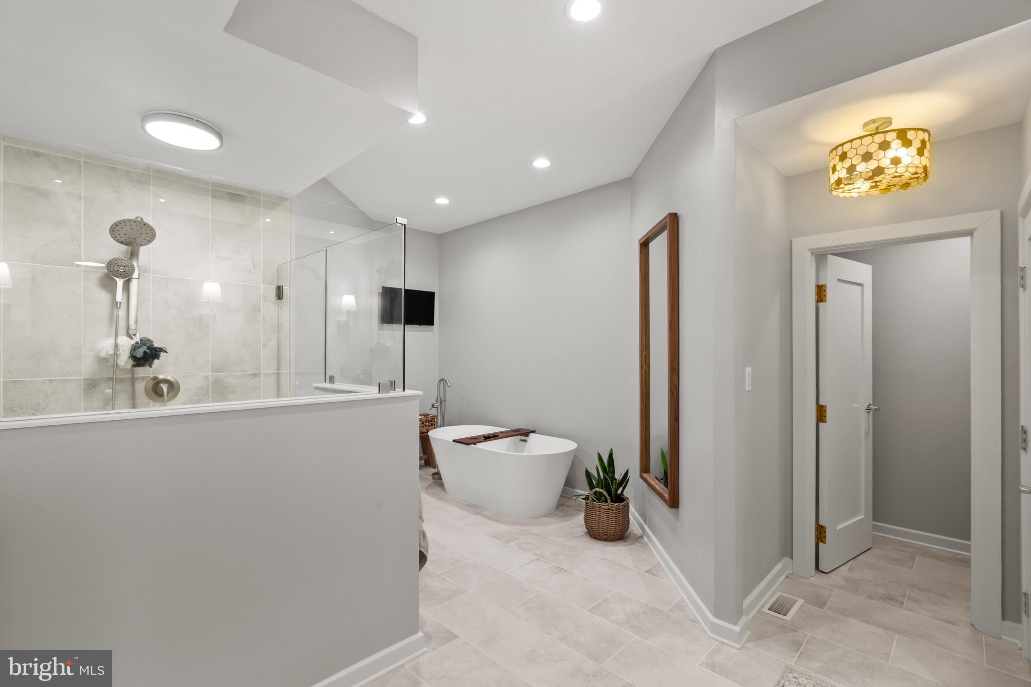 TOWN CREEK - Residential