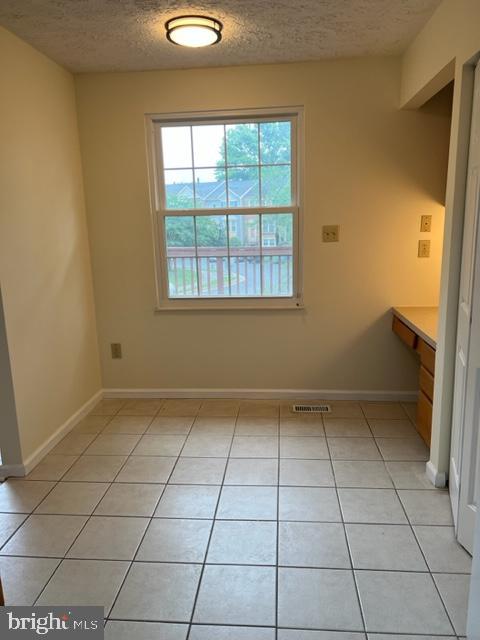 AMBERFIELD - Residential Lease