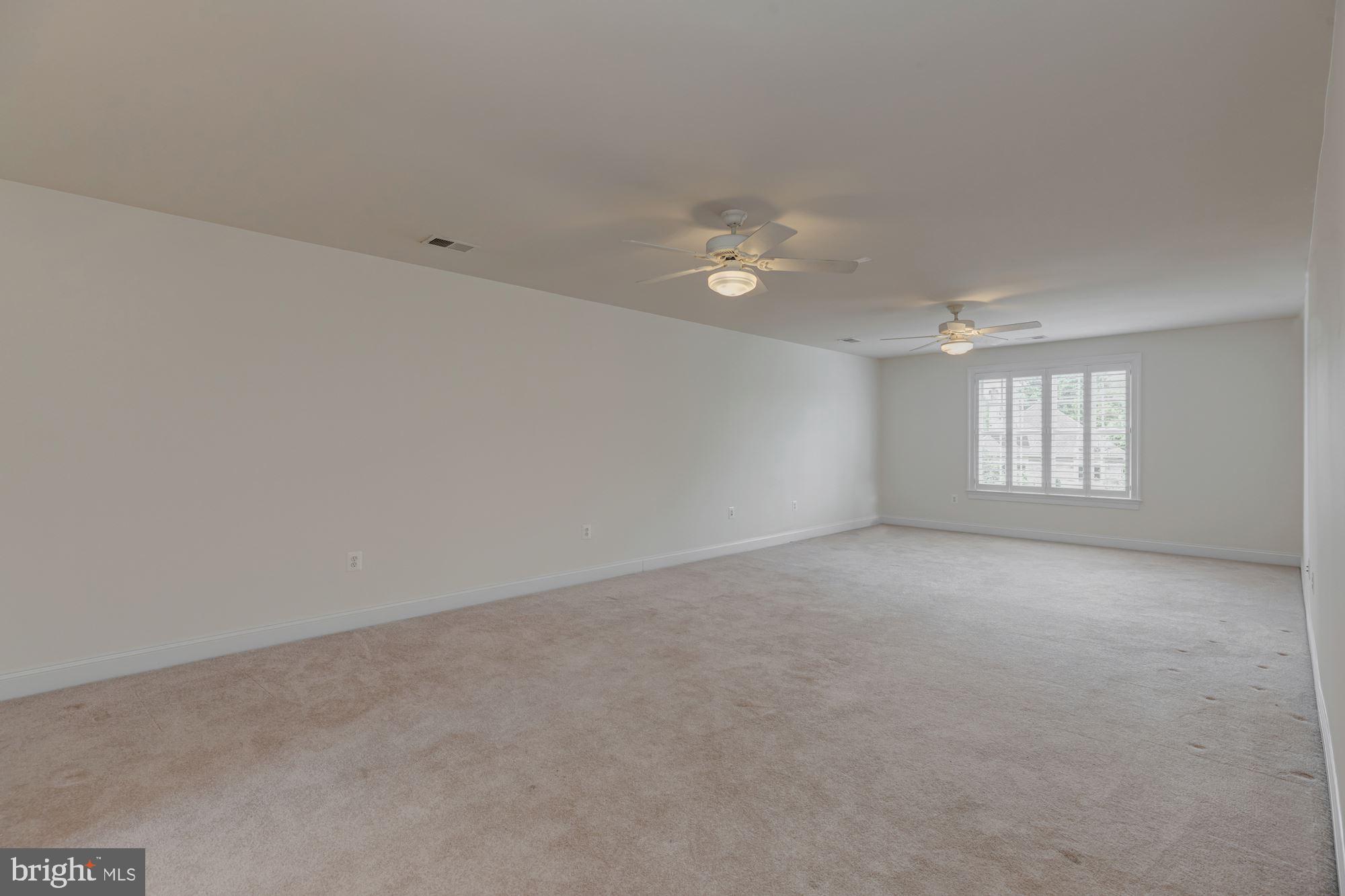 LINWAY PARK OF MCLEAN - Residential