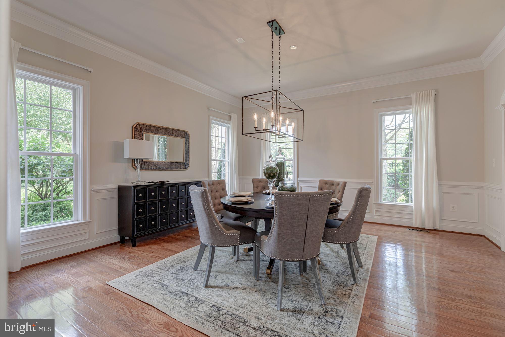 LINWAY PARK OF MCLEAN - Residential