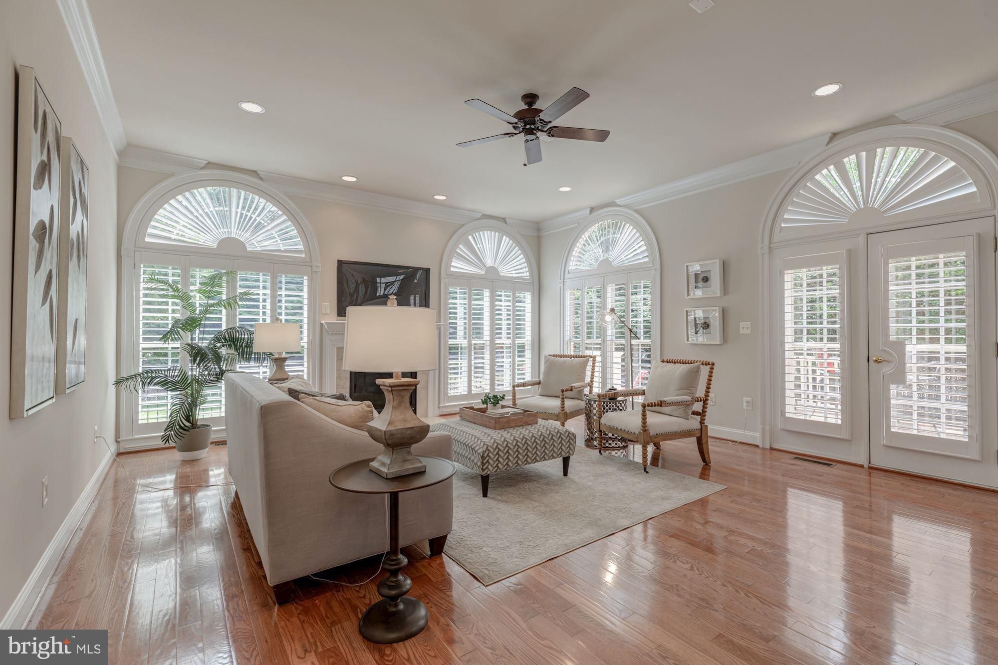 LINWAY PARK OF MCLEAN - Residential